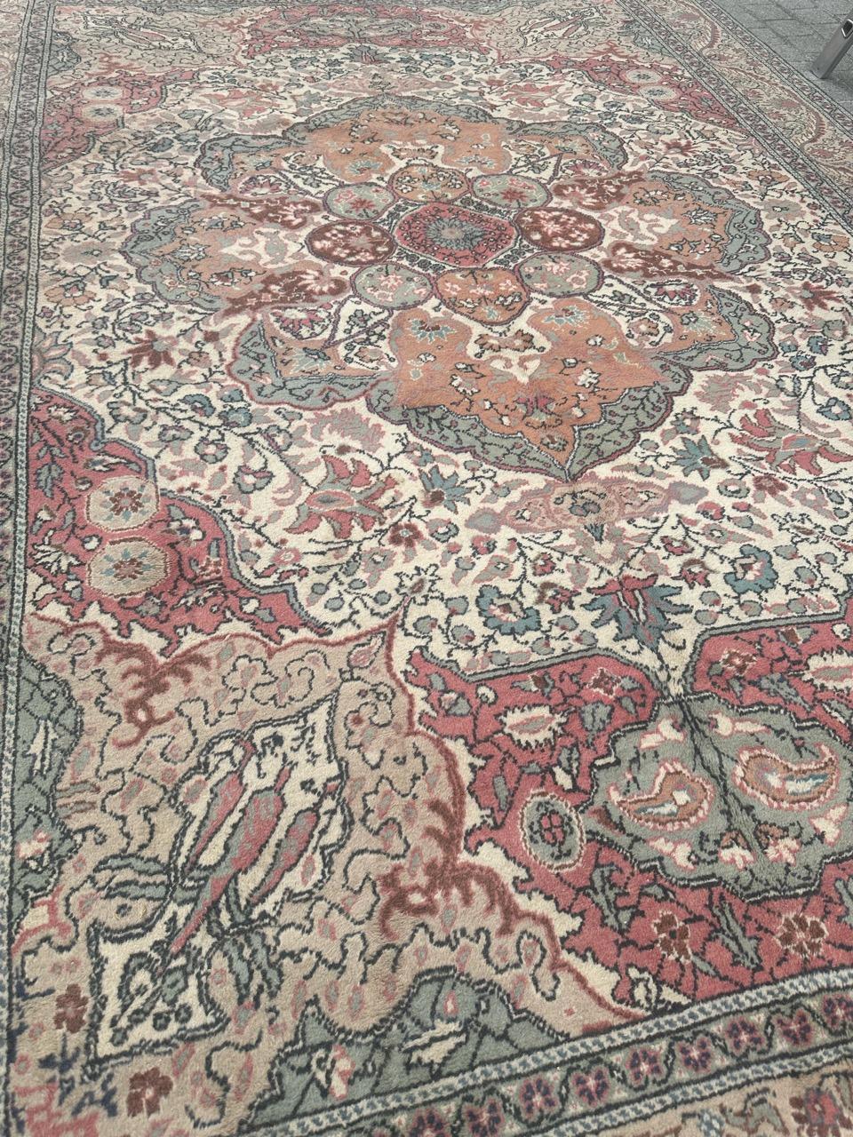 Pretty vintage Turkish Kayseri rug For Sale 11