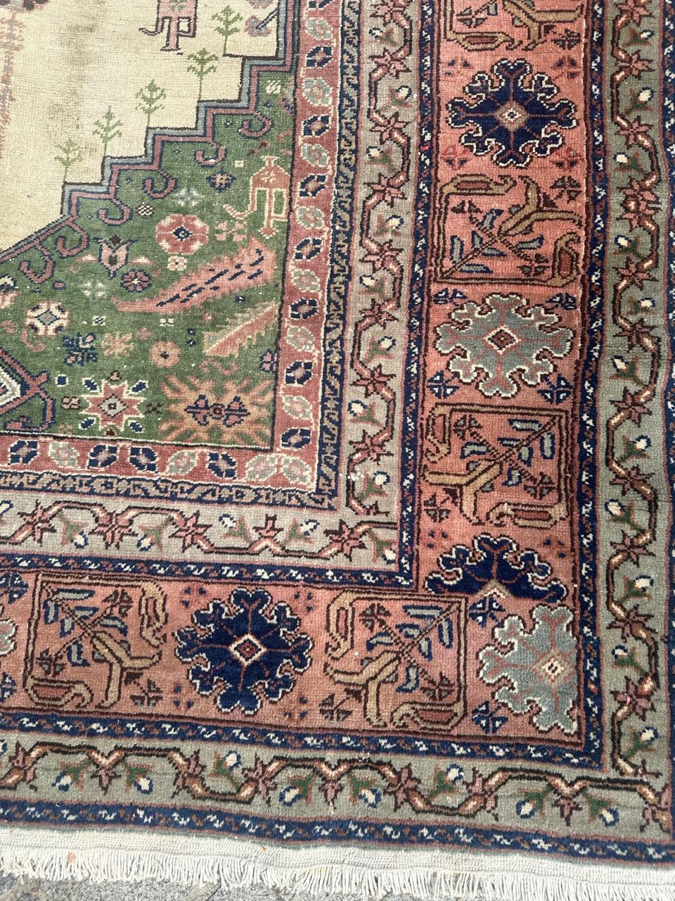 Hübscher alter türkischer Kayseri-Teppich (Tabriz) im Angebot