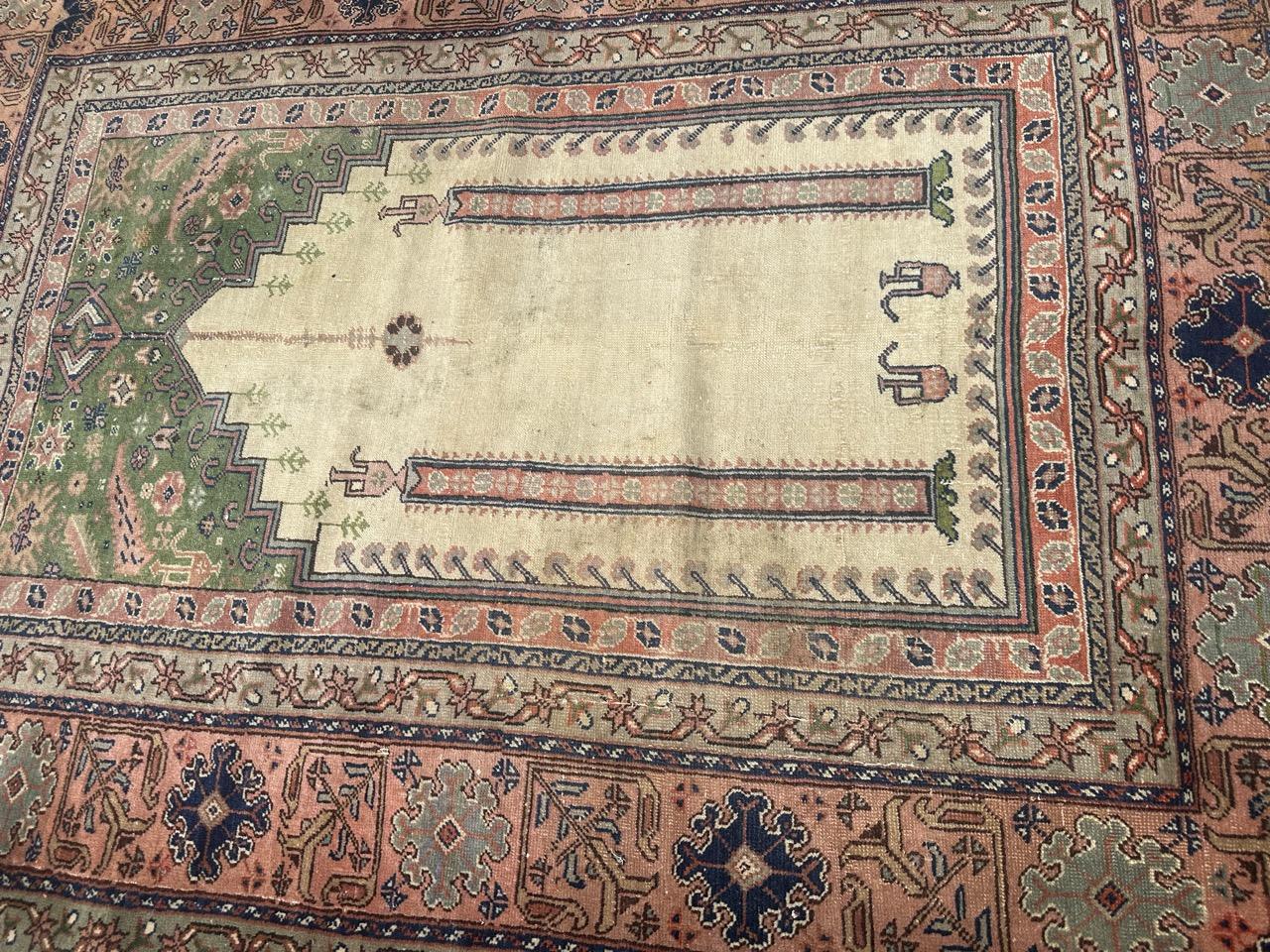 Hübscher alter türkischer Kayseri-Teppich (20. Jahrhundert) im Angebot