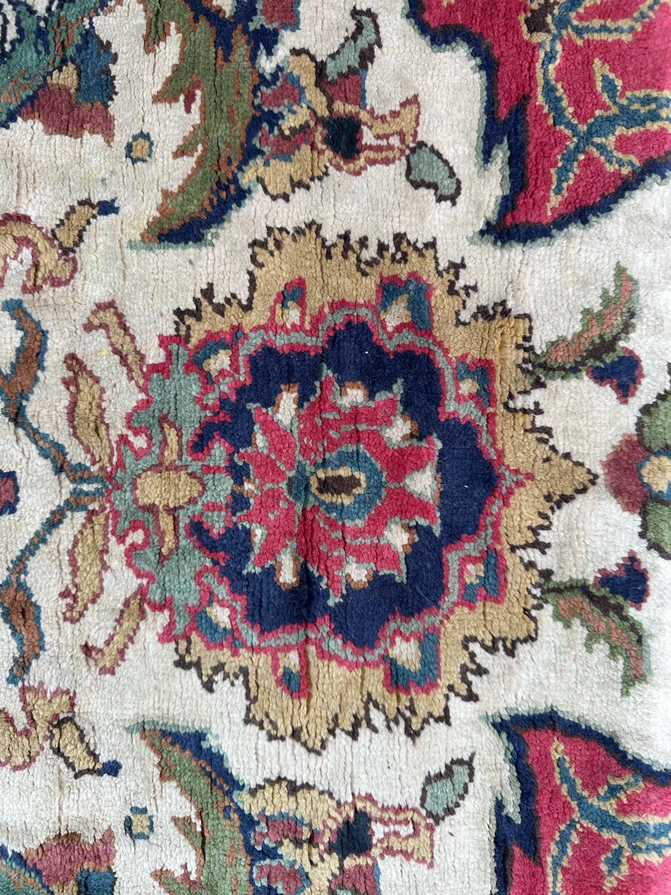 Joli tapis de soie turque Kayseri vintage de Bobyrug en vente 4
