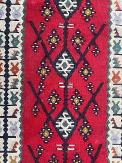 Il grazioso kilim turco vintage di Bobyrug