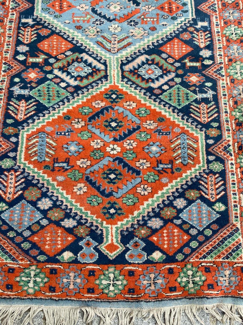 Nice late 20th century Turkish Anatolian rug, with beautiful geometrical design and nice colors, entirely hand knotted with wool velvet on wool foundation.

✨✨✨
