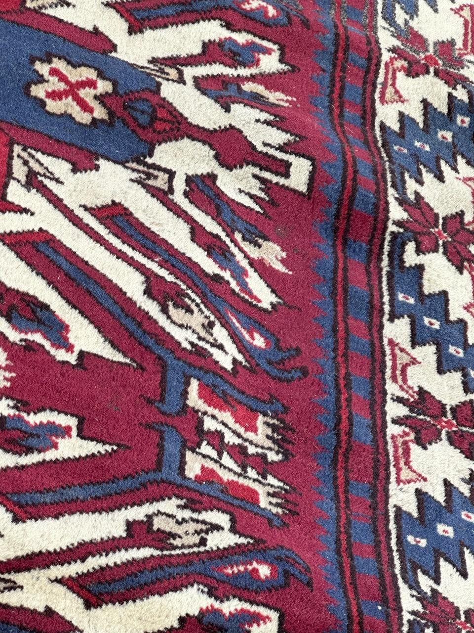 Hübscher türkischer Vintage-Teppich Kazak-Design im Angebot 8