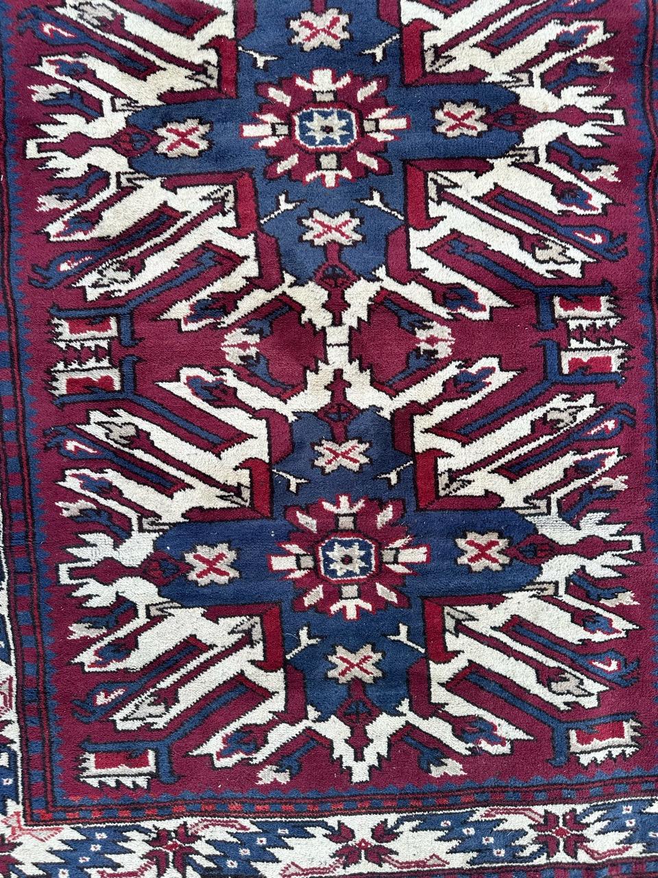 Hübscher türkischer Vintage-Teppich Kazak-Design (Türkisch) im Angebot