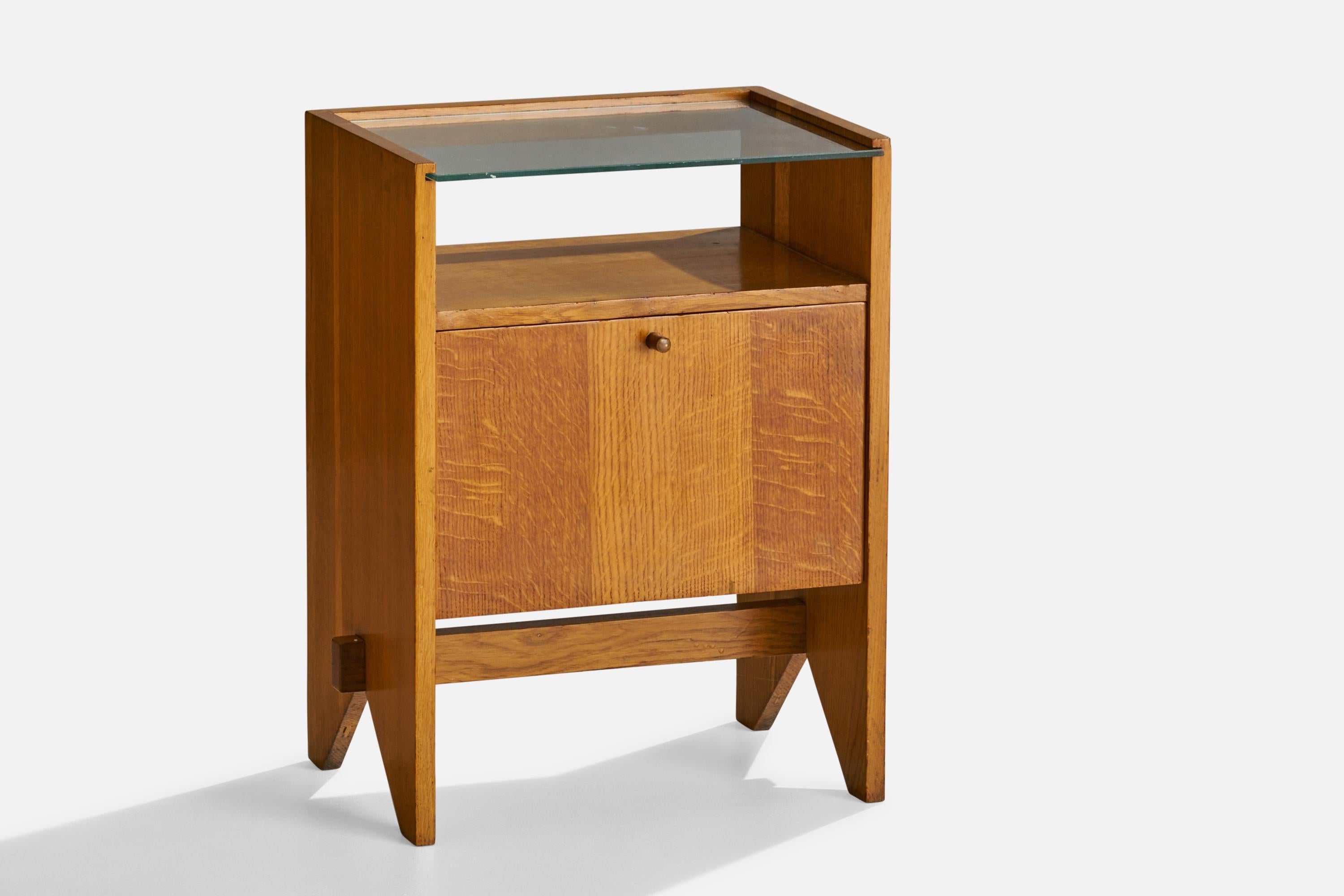 Italian ISA Bergamo, Nightstands, Wood, Glass, Brass, Italy, 1950s For Sale
