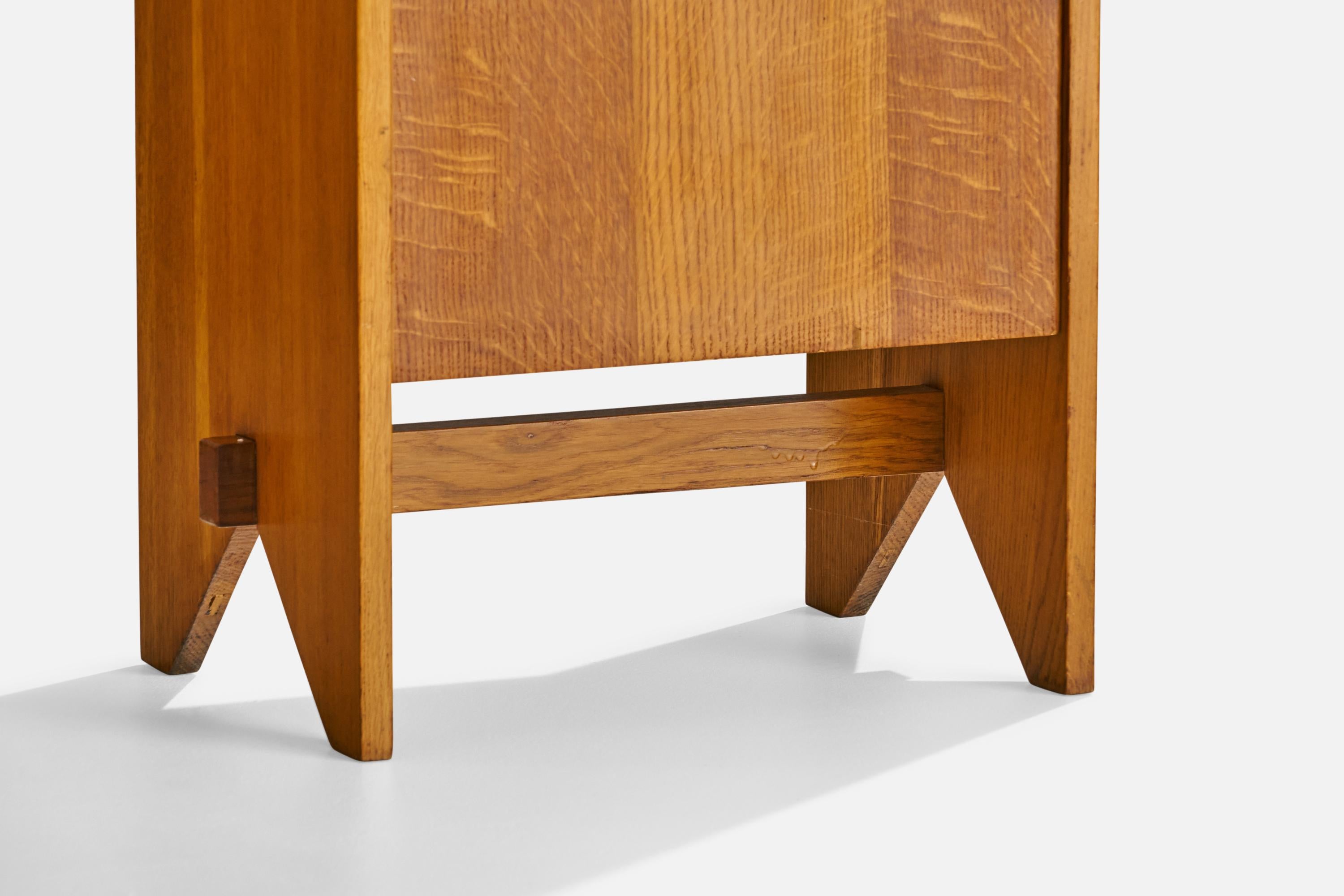 ISA Bergamo, Nightstands, Wood, Glass, Brass, Italy, 1950s For Sale 2