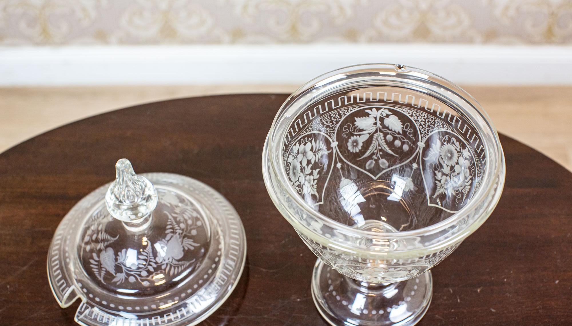 20th Century Prewar Crystal Bonbonniere Decorated with Floral Motifs