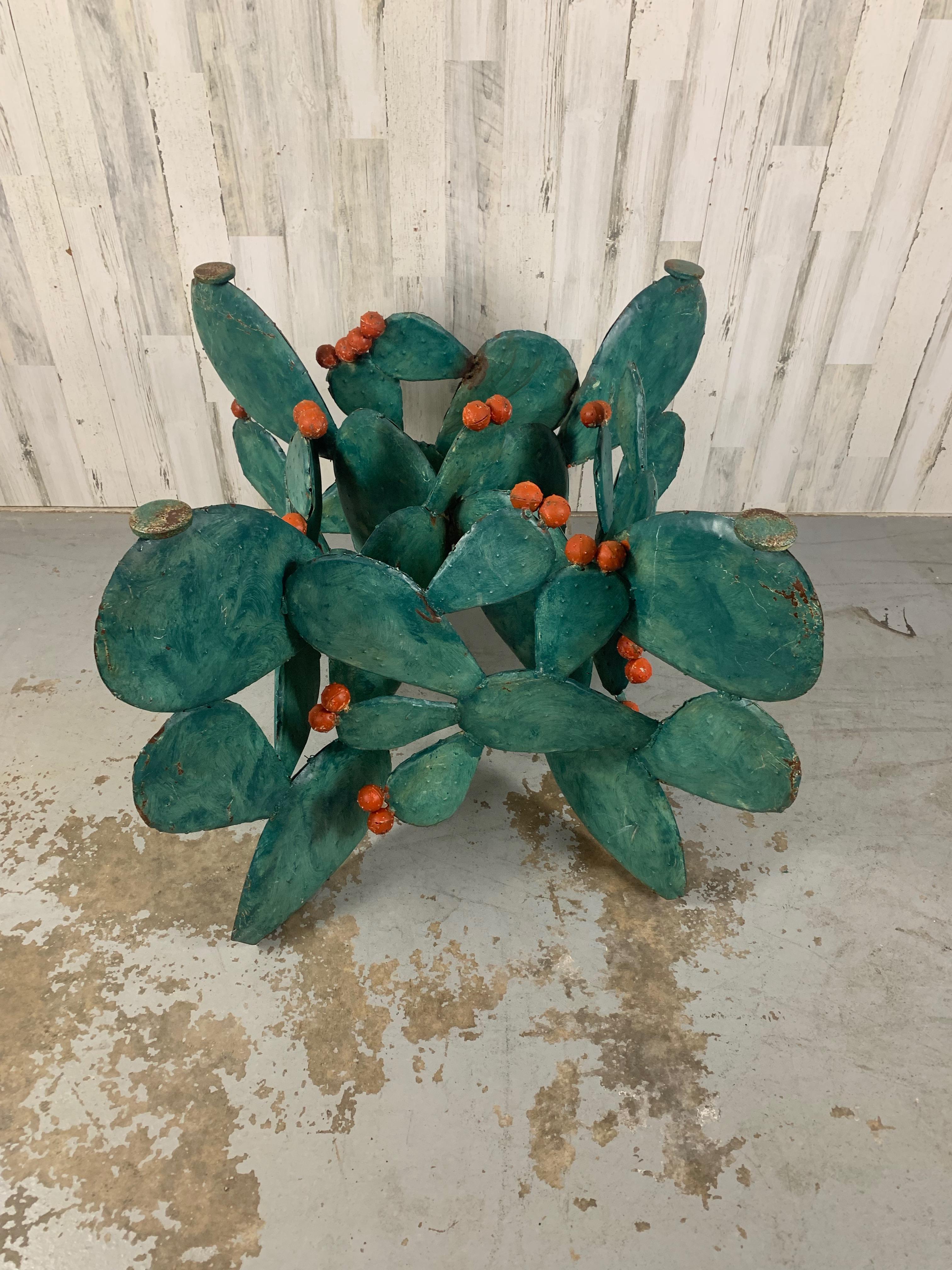 Prickly Birnenförmige Kaktus-Skulptur / Tischsockel im Angebot 1