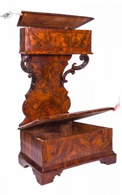 16th Century Prie-Dieu 'Praying Kneeler' Made of Walnut and Burl