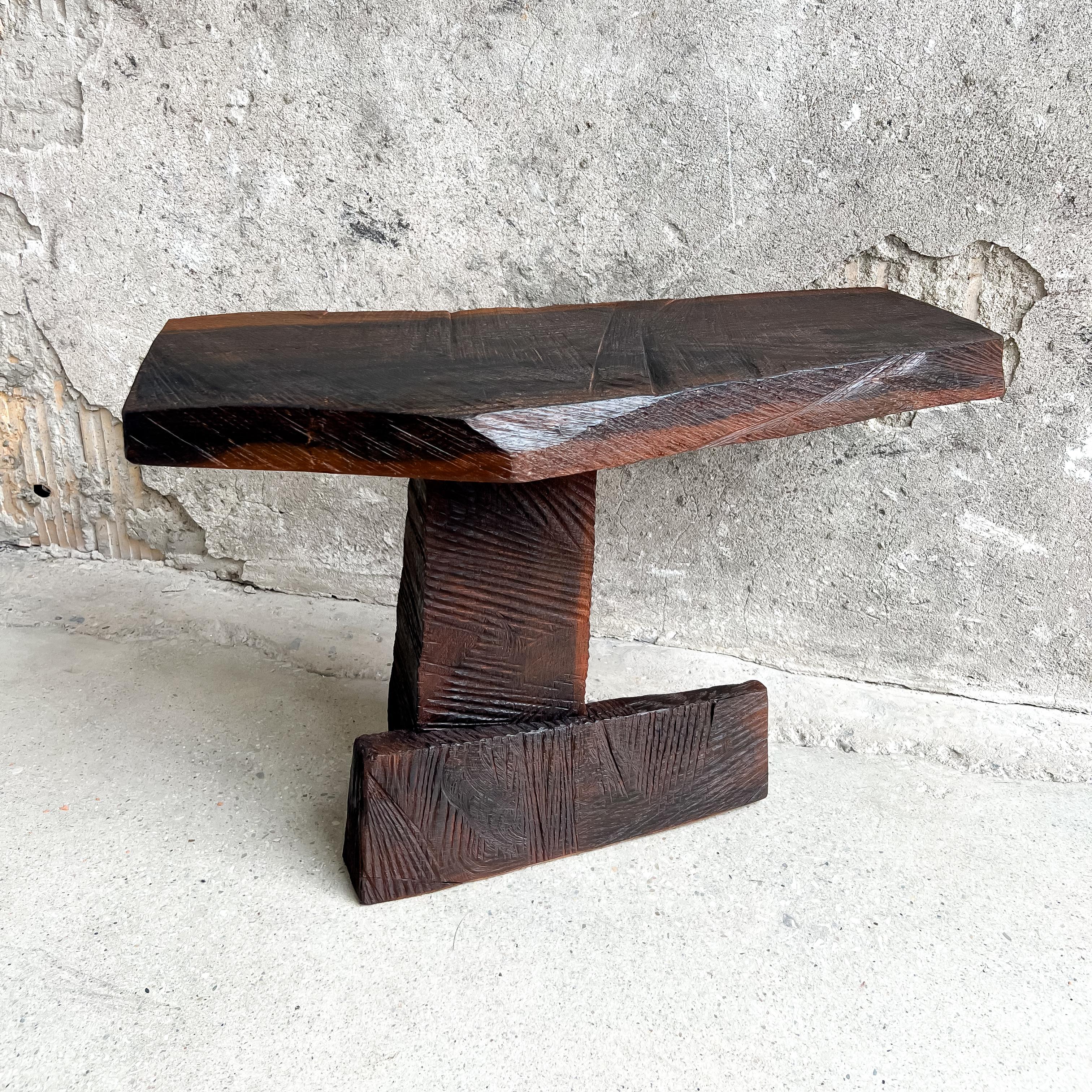 Hand-Crafted Prima Cantilever Side Table in Oak For Sale
