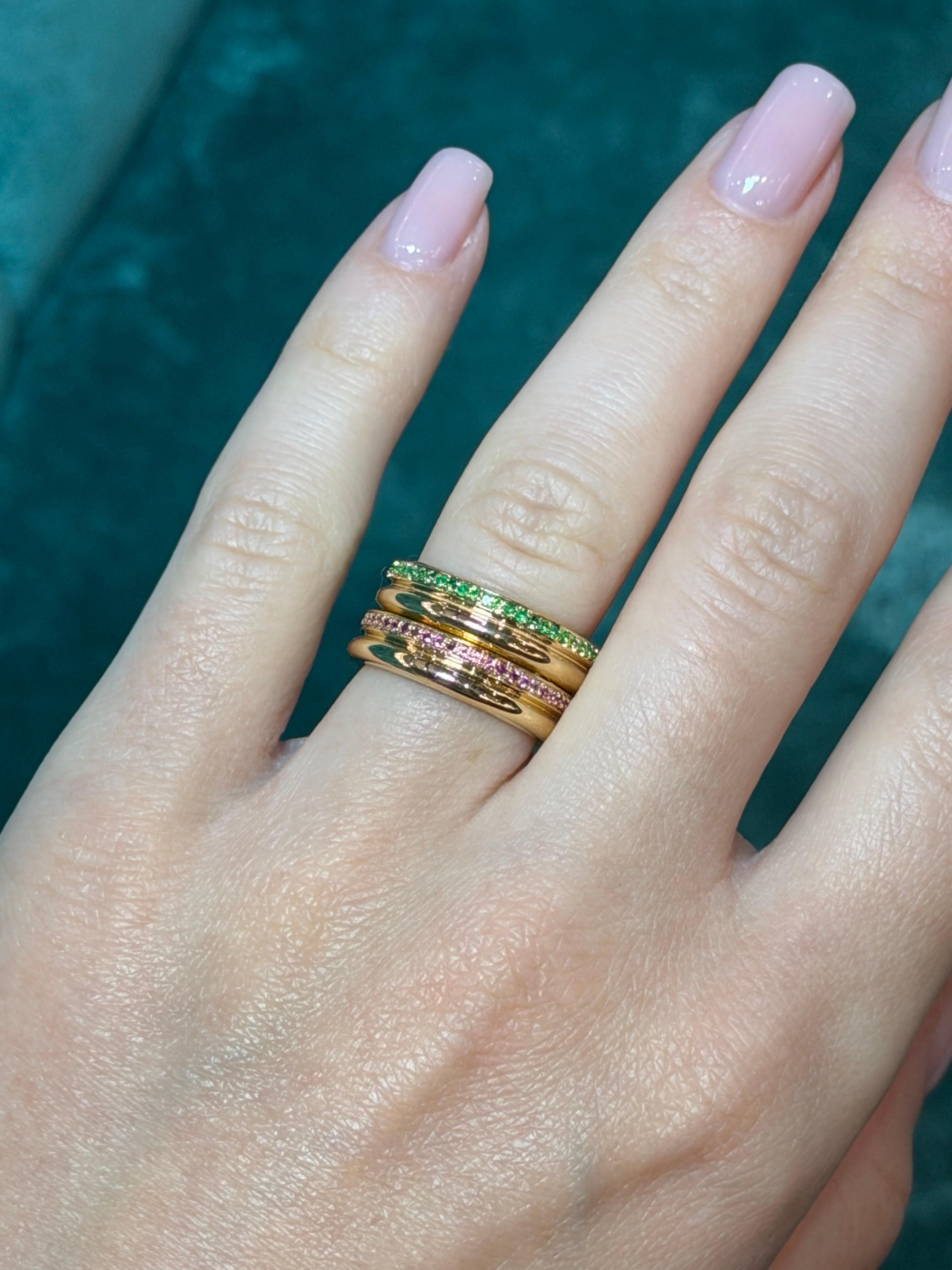 Prima Gelbgold Smaragd Eternity Ring - Elegantes Smaragdband Handgefertigt von Ks im Angebot 2