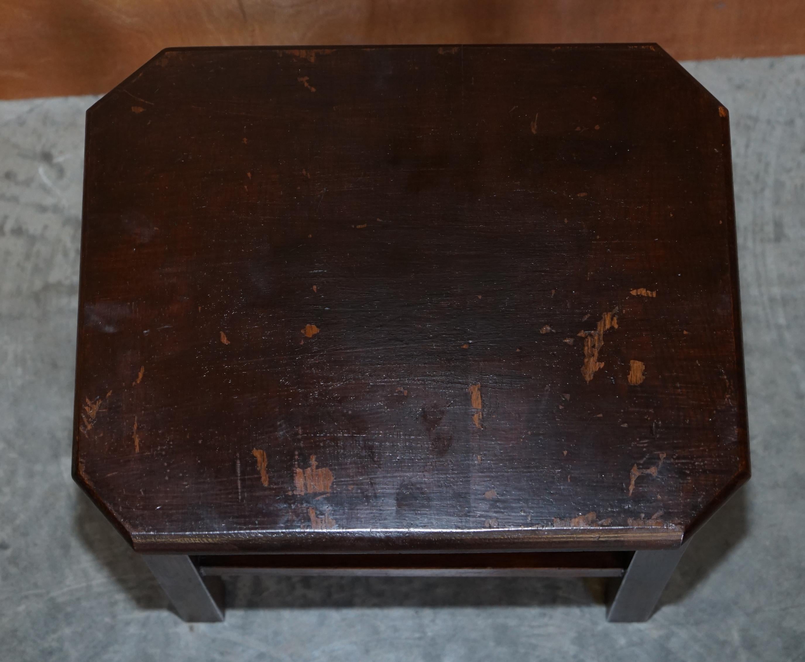 Mid-Century Modern Primate lampe d'appoint d'extrémité de table à vin des années 1930 très utilitaire Prix à la vente en vente