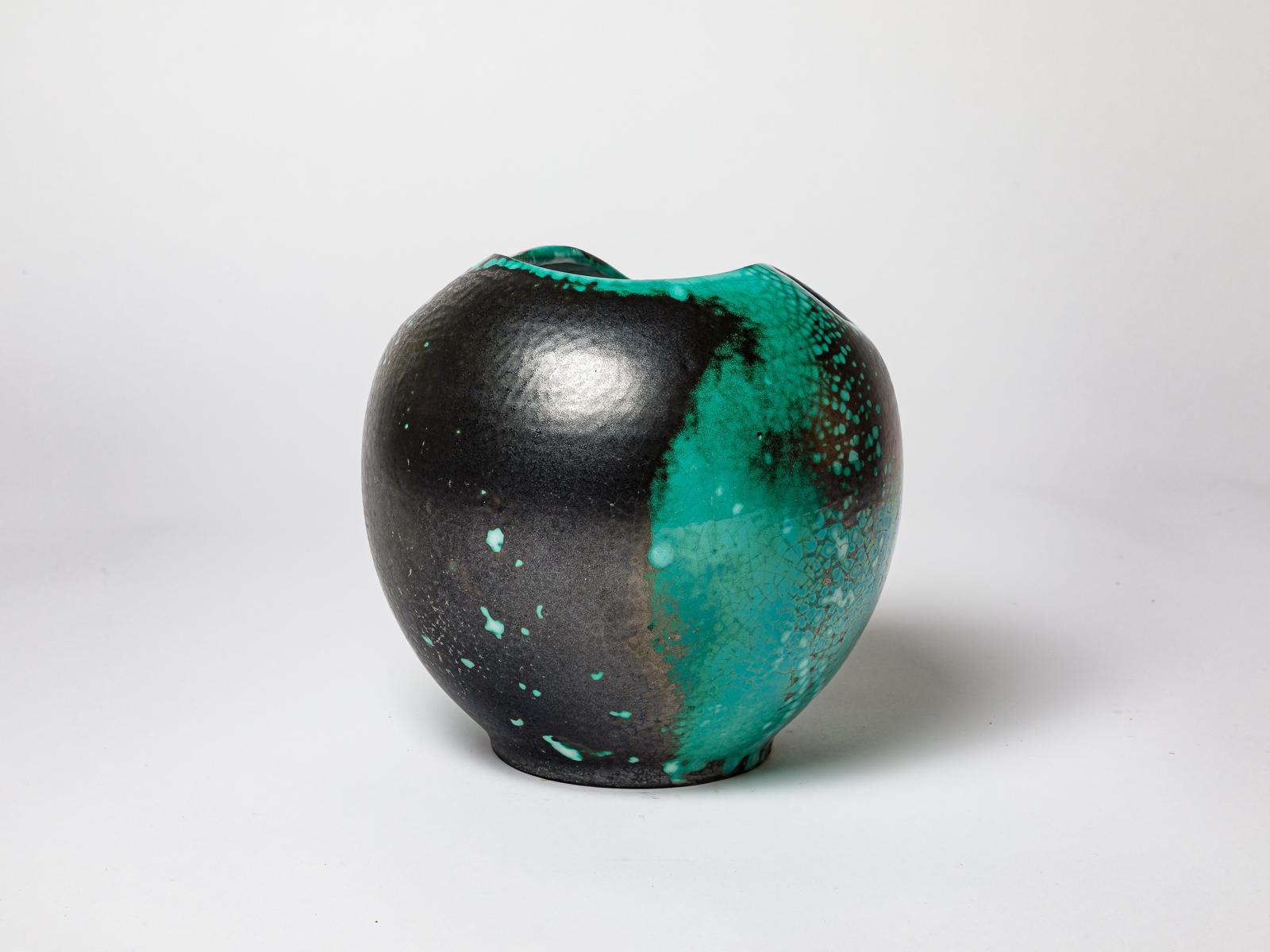 Primavera 20° secolo grande vaso in ceramica art deco nero e verde a forma libera CAB In condizioni ottime in vendita a Neuilly-en- sancerre, FR