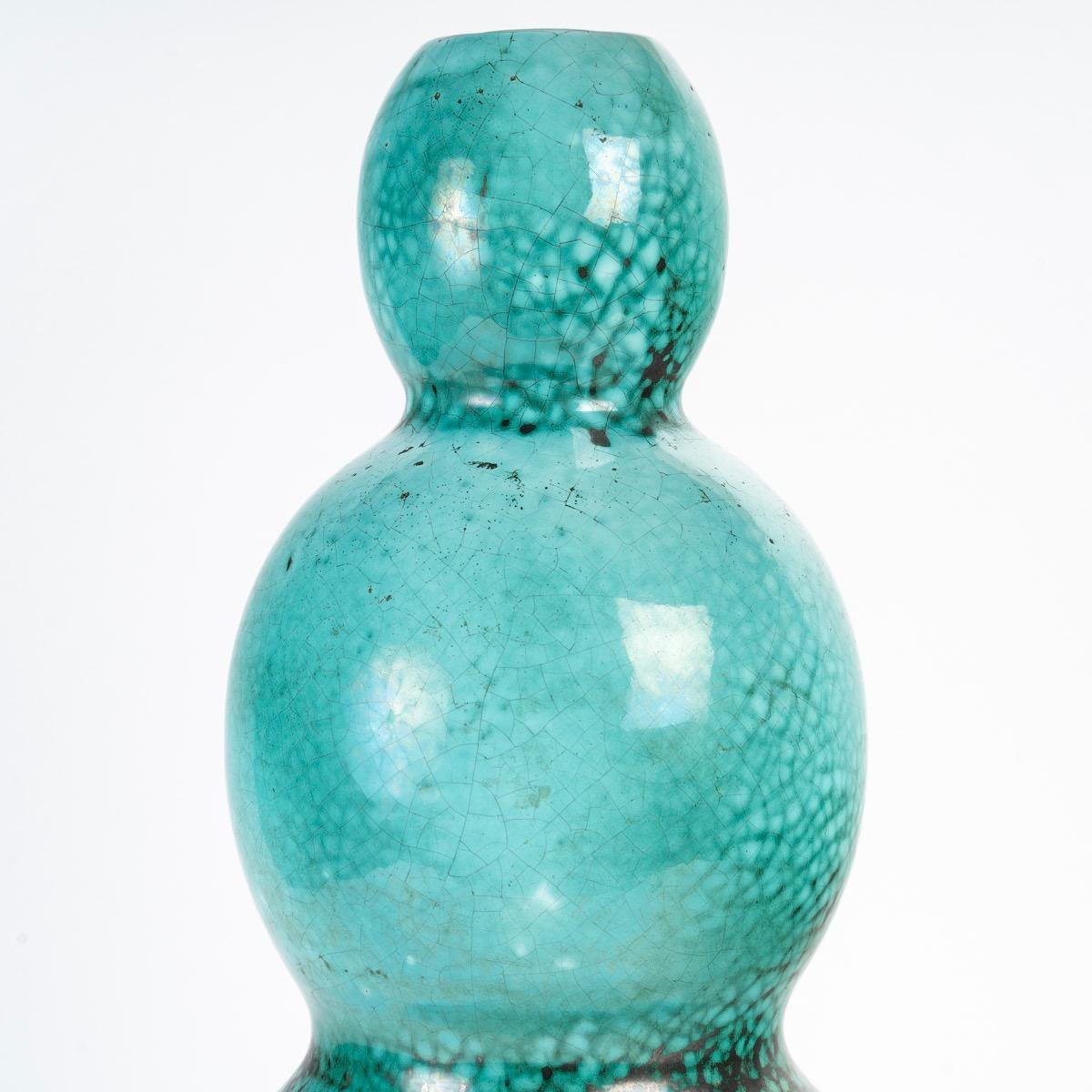 Smaltato Primavera, Importante vaso verde a forma di tripla zucca, Francia, circa 1926-1929 in vendita
