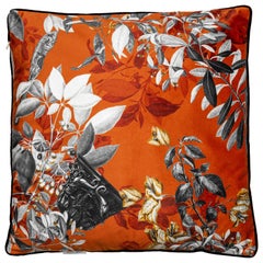 Primavera Romana, coussin contemporain en velours imprimé de Vito Nesta