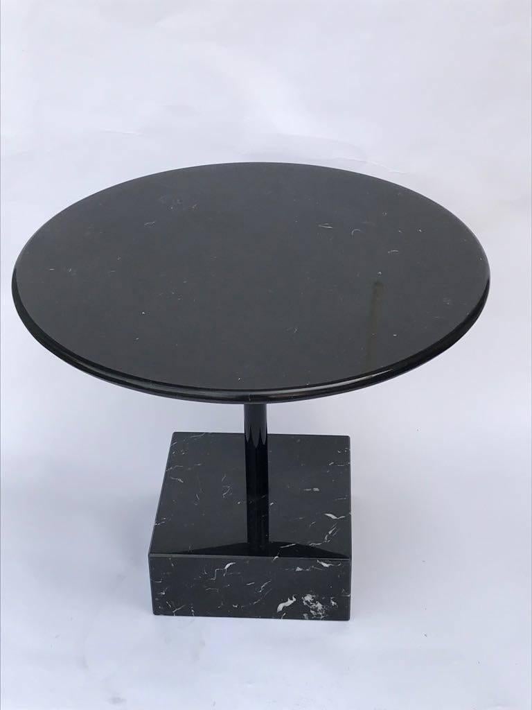 Tavolini Primavera in marmo nero e metallo verniciato, disegnati da Ettore Sottsass e prodotti da Ultime Edizioni, 1980.

Biografia
Ettore Sottsass (14 settembre 1917 - 31 dicembre 2007) è stato un architetto e designer italiano del XX secolo. Il