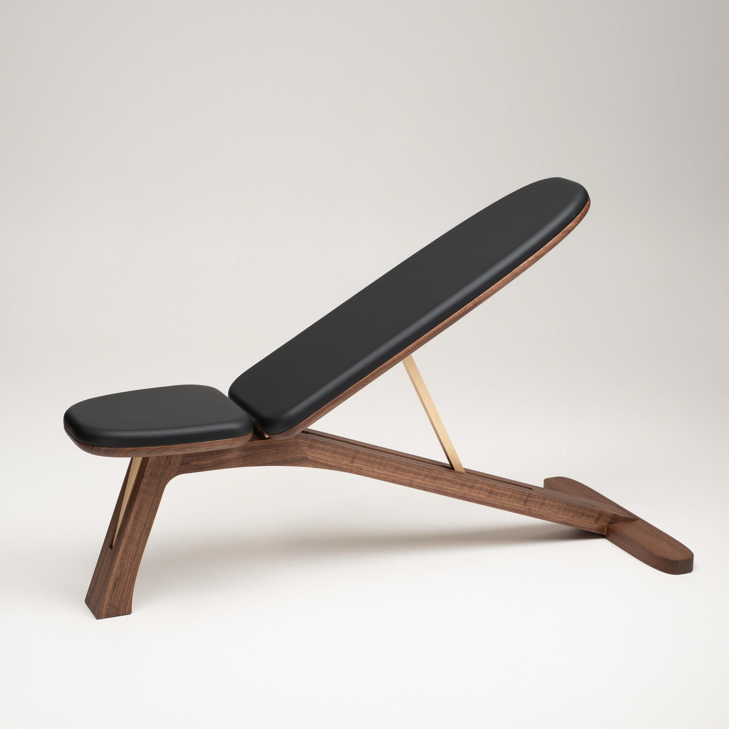 Postmoderno Prime Walnut, Any Metal, Any Leather Ledge Weight Bench di Eternal Creek in vendita