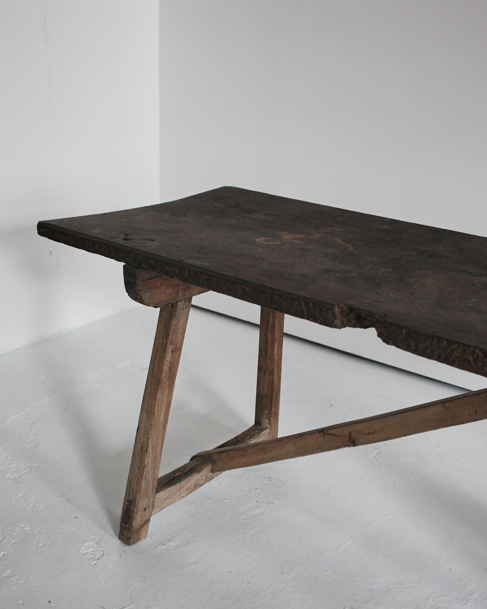 Primitive 18th /19th Ceentury Catalan Dinning Table For Sale 1