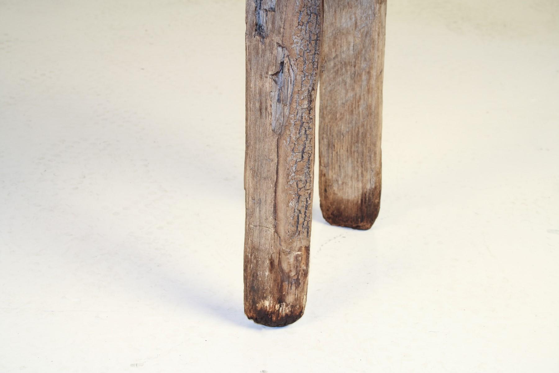 Primitiva Rueda Wabi-Sabi de Olmo del Siglo XIX  Asiento de banco para cerdos de 1,80 m Ceniza en venta