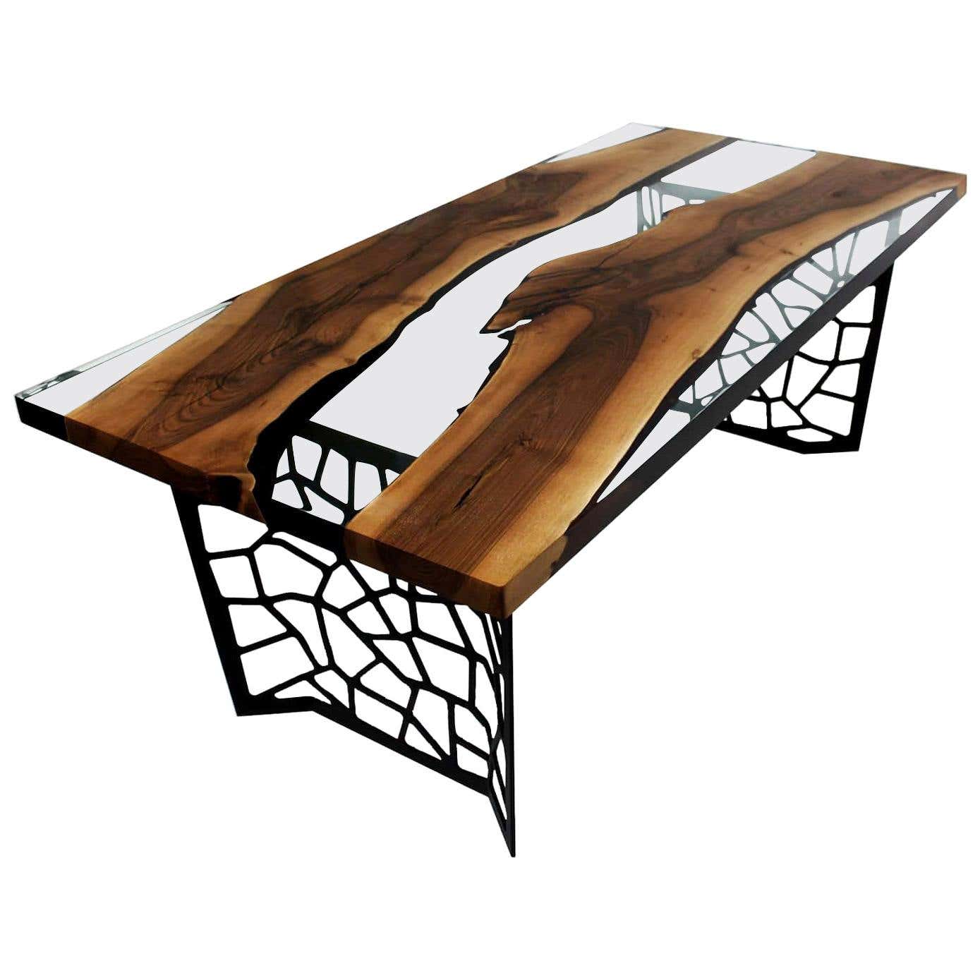 Primitive 200 Epoxy Resin Dining Table with Black Voronoi Legs For Sale ...