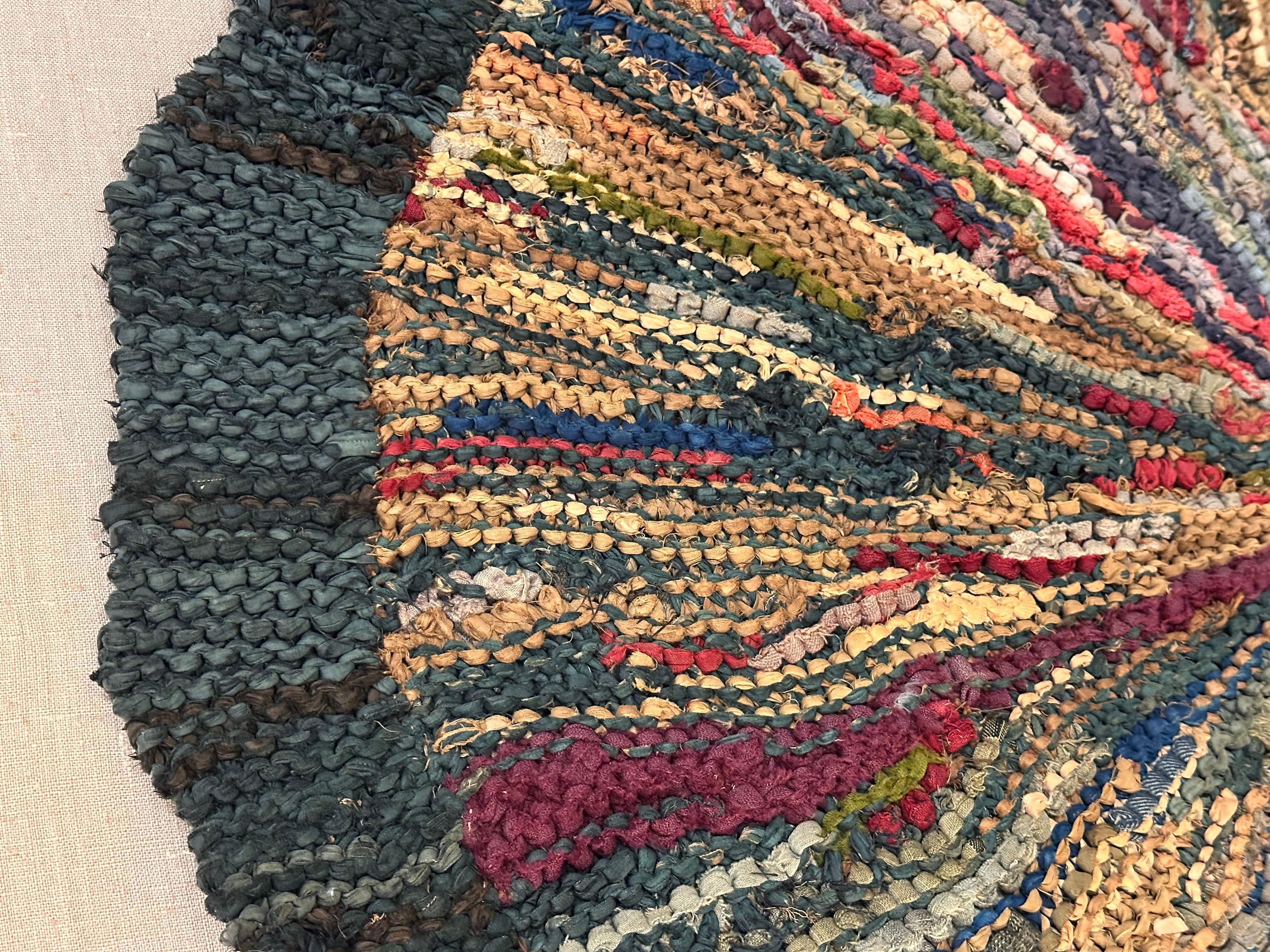 Alfombra Americana Primitiva Tejida a Mano con Arte Popular en Bueno estado para la venta en Skokie, IL