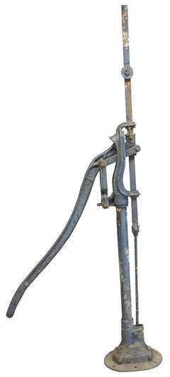 Primitive Anitque Cast Iron Hand Crank Farm Spigot Well Water Pump