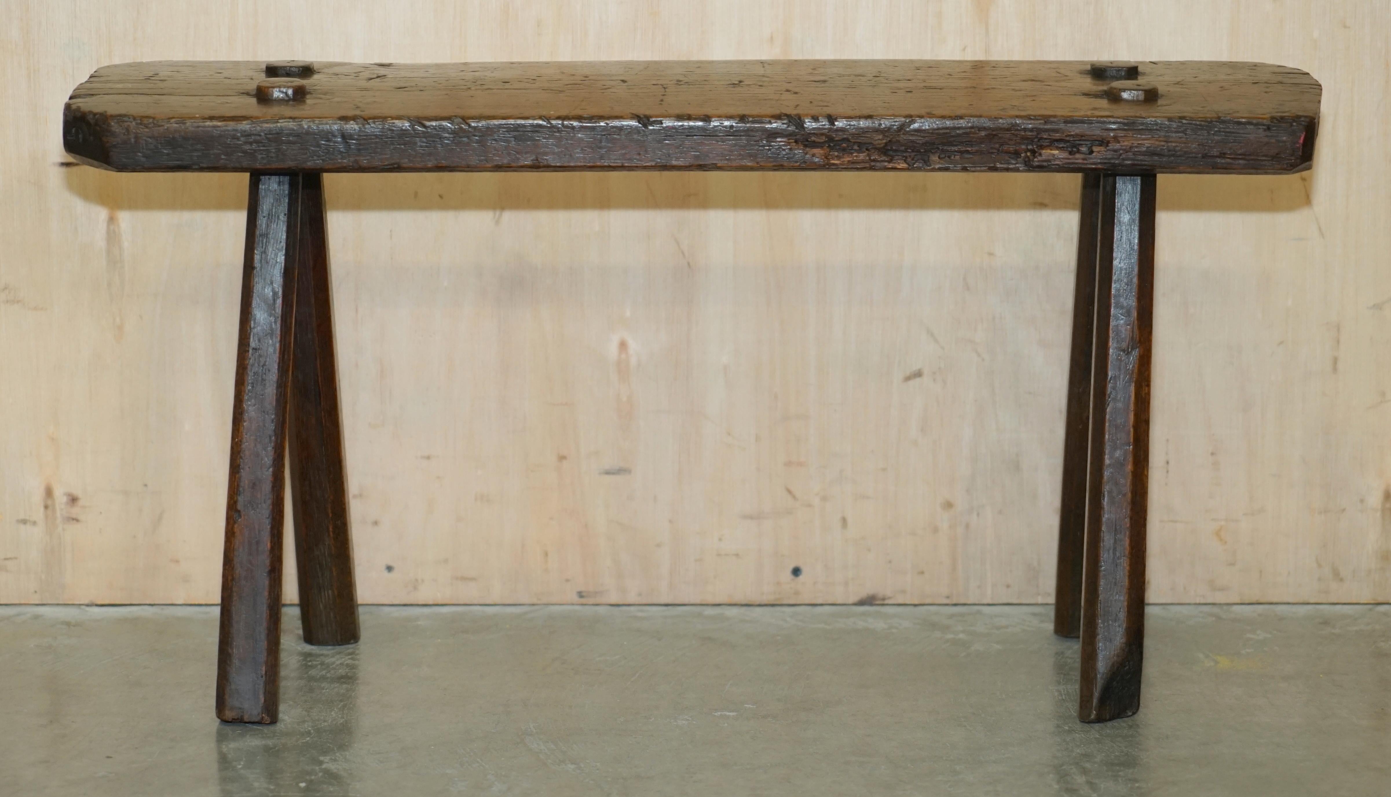 PRIMITIVE ANTiQUE 1800 SPANISH 18TH CENTURY FOUR LEGGED BENCH OR COFFEE TABLE For Sale 6