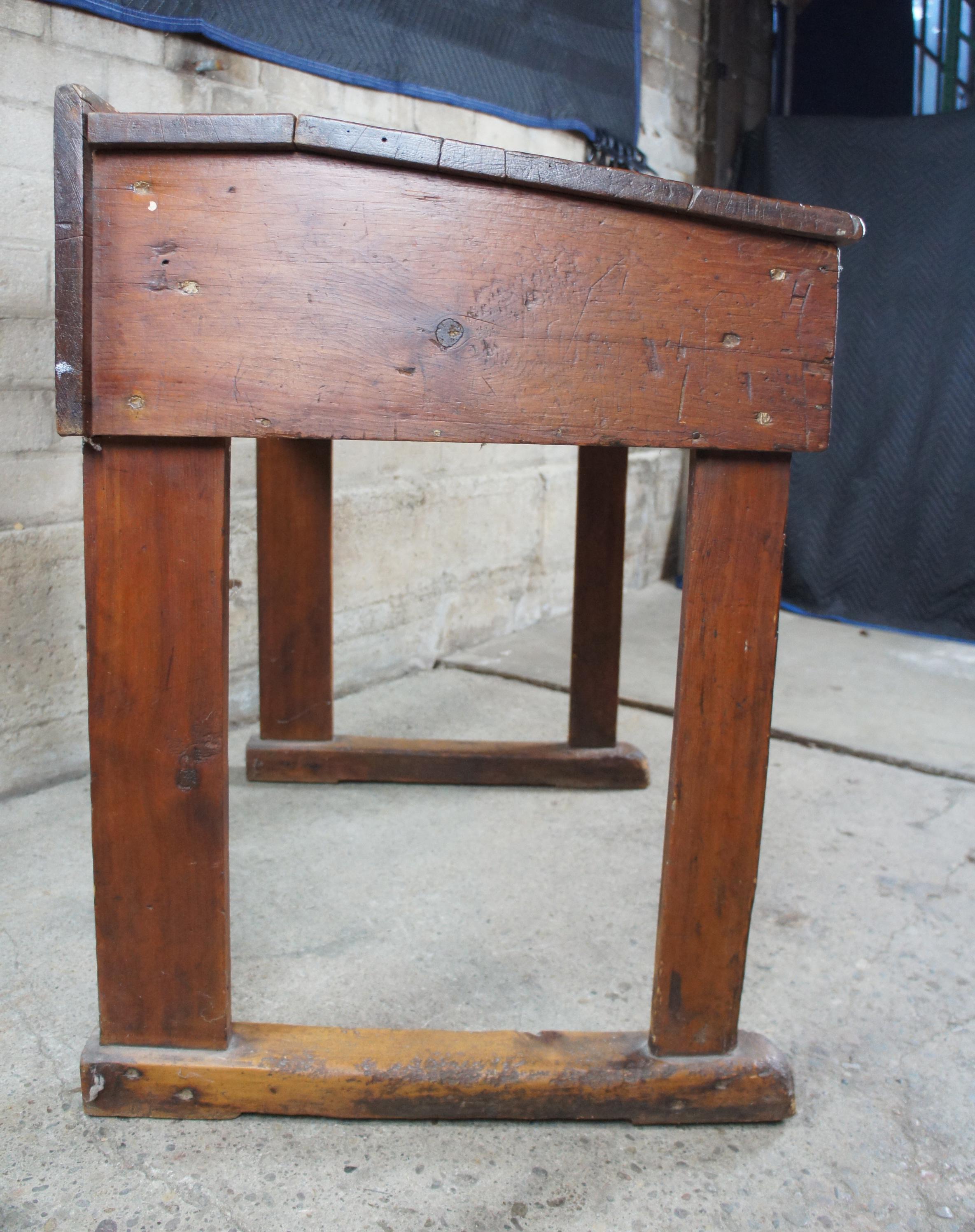 Primitive Antique Early American Pine Slant Top Writing Desk Country Farmhouse In Good Condition In Dayton, OH