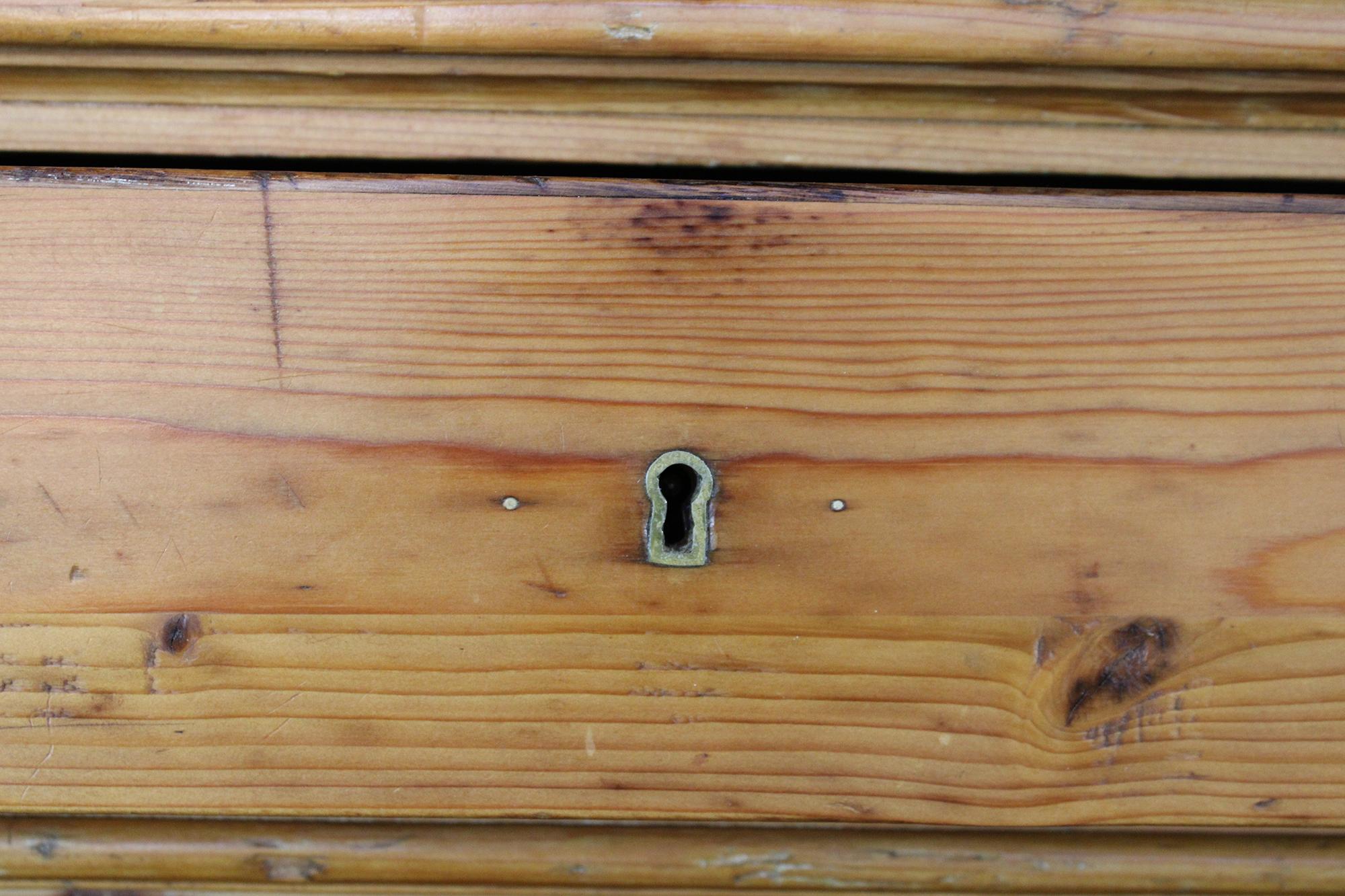 Primitive Antique English Pine Tallboy Chest of Drawers Farmhouse Tallboy Dresse In Good Condition In Dayton, OH