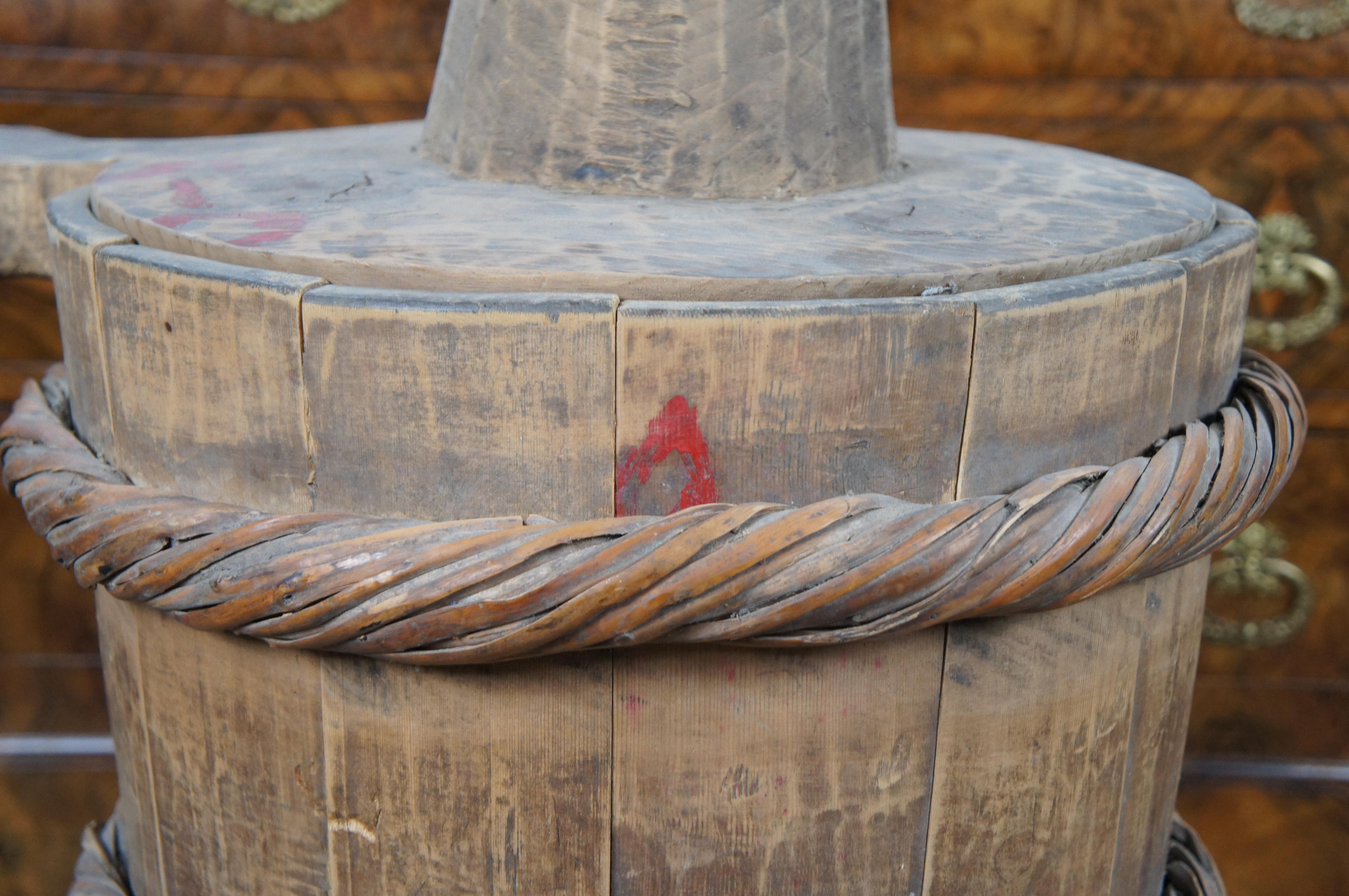 Primitive Antique Farmhouse Pine Butter Churn Milk Bucket Wood Barrel Cannister For Sale 2