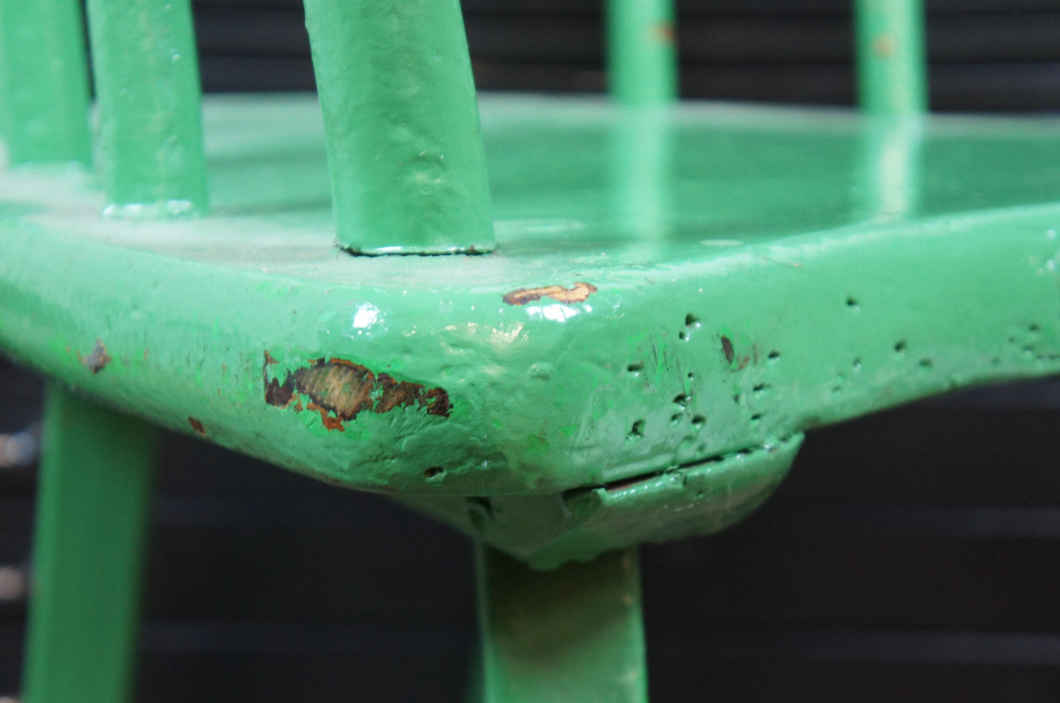 Primitive Antique Green Painted Barrel Back Windsor Caboose Tavern Arm Chair For Sale 2