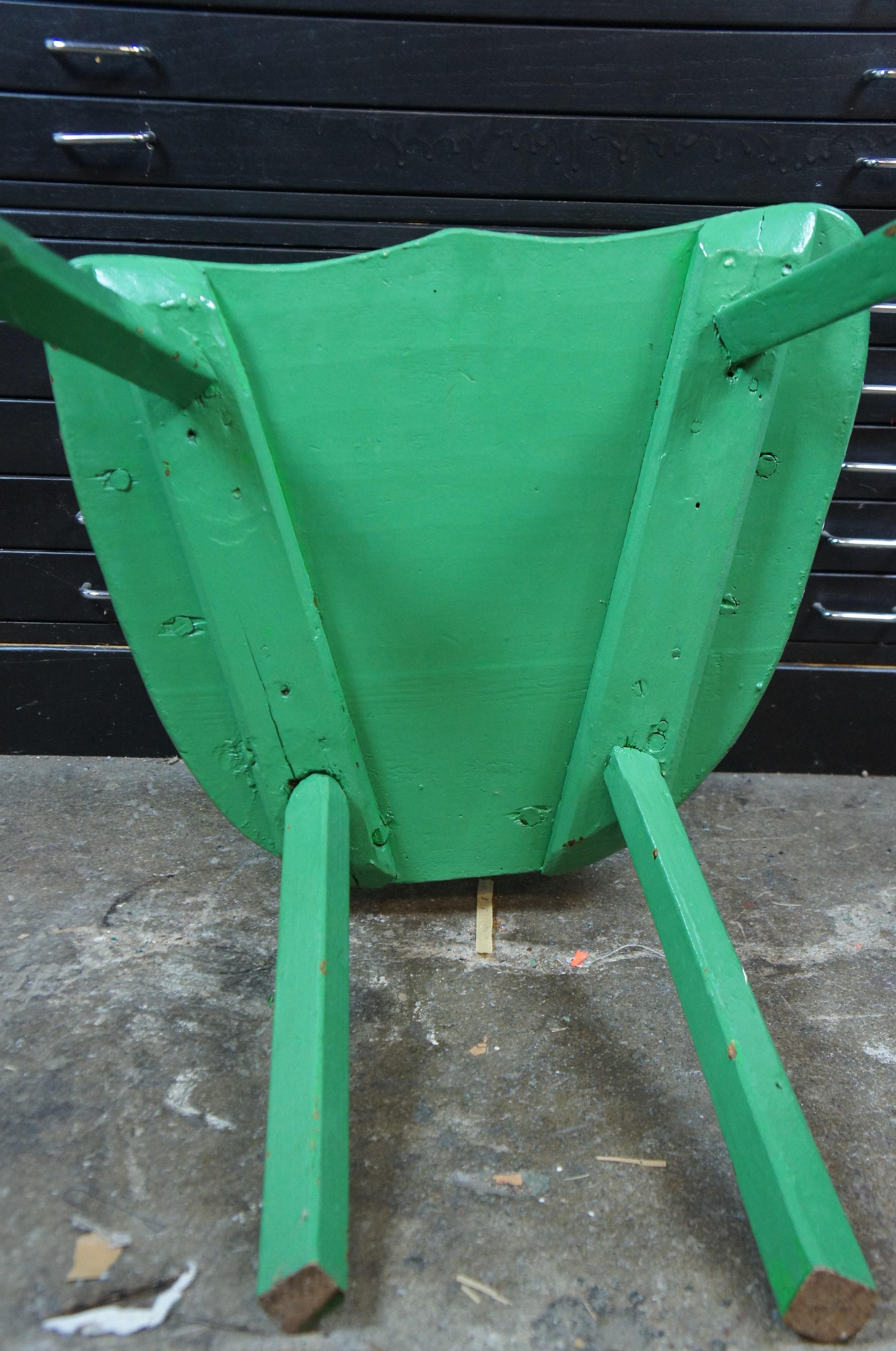 Primitive Antique Green Painted Barrel Back Windsor Caboose Tavern Arm Chair For Sale 3