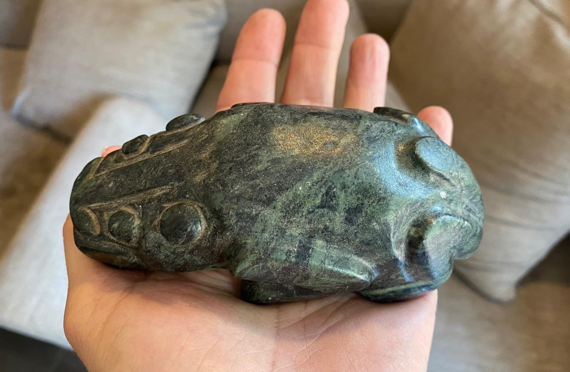 Primitive Antique Native American Indigenous Stone Effigy Creature Sculpture For Sale 6