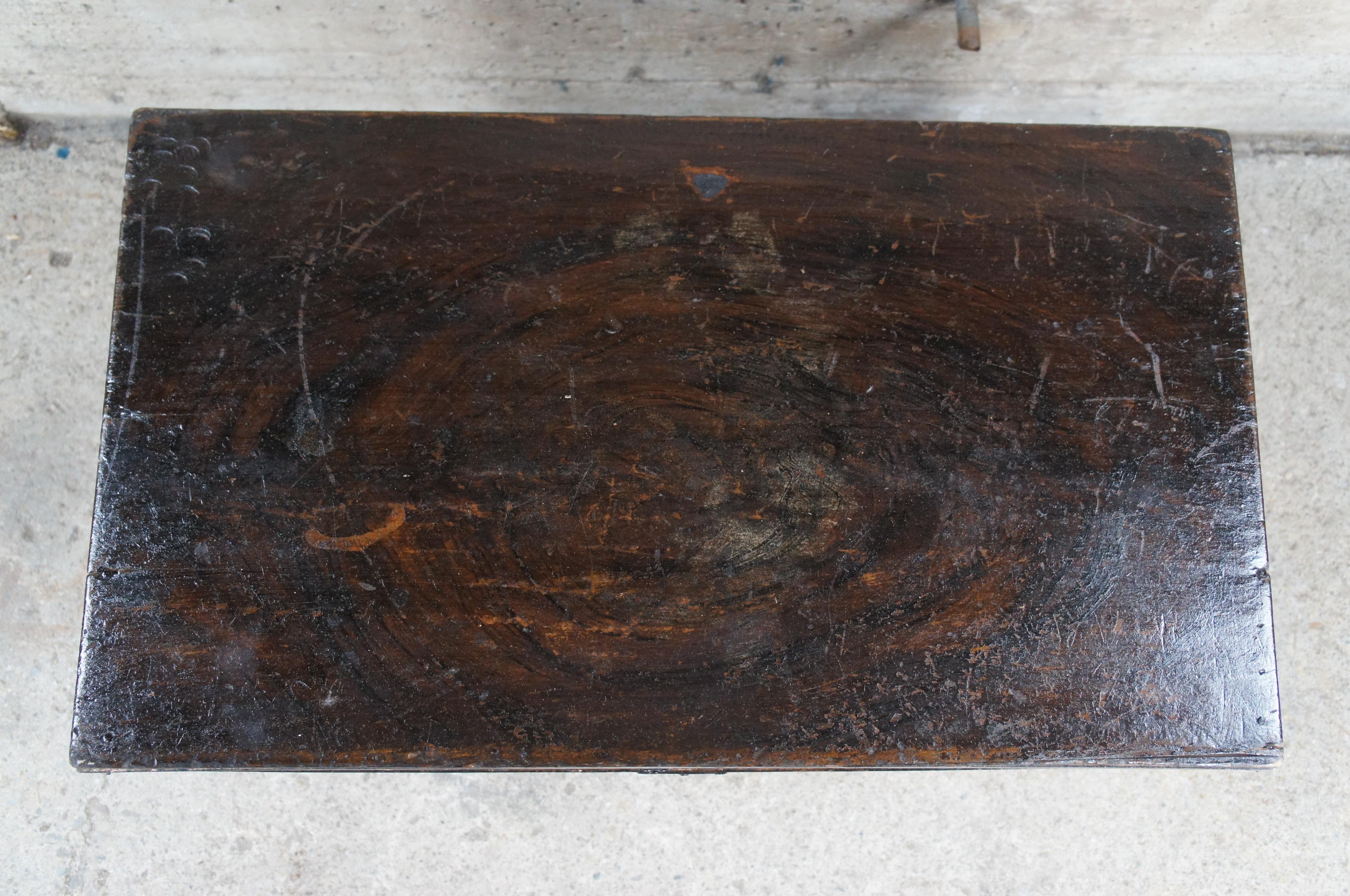 Primitive Antique Pine Painted Grain Blanket Chest Storage Trunk Coffee Table In Good Condition In Dayton, OH