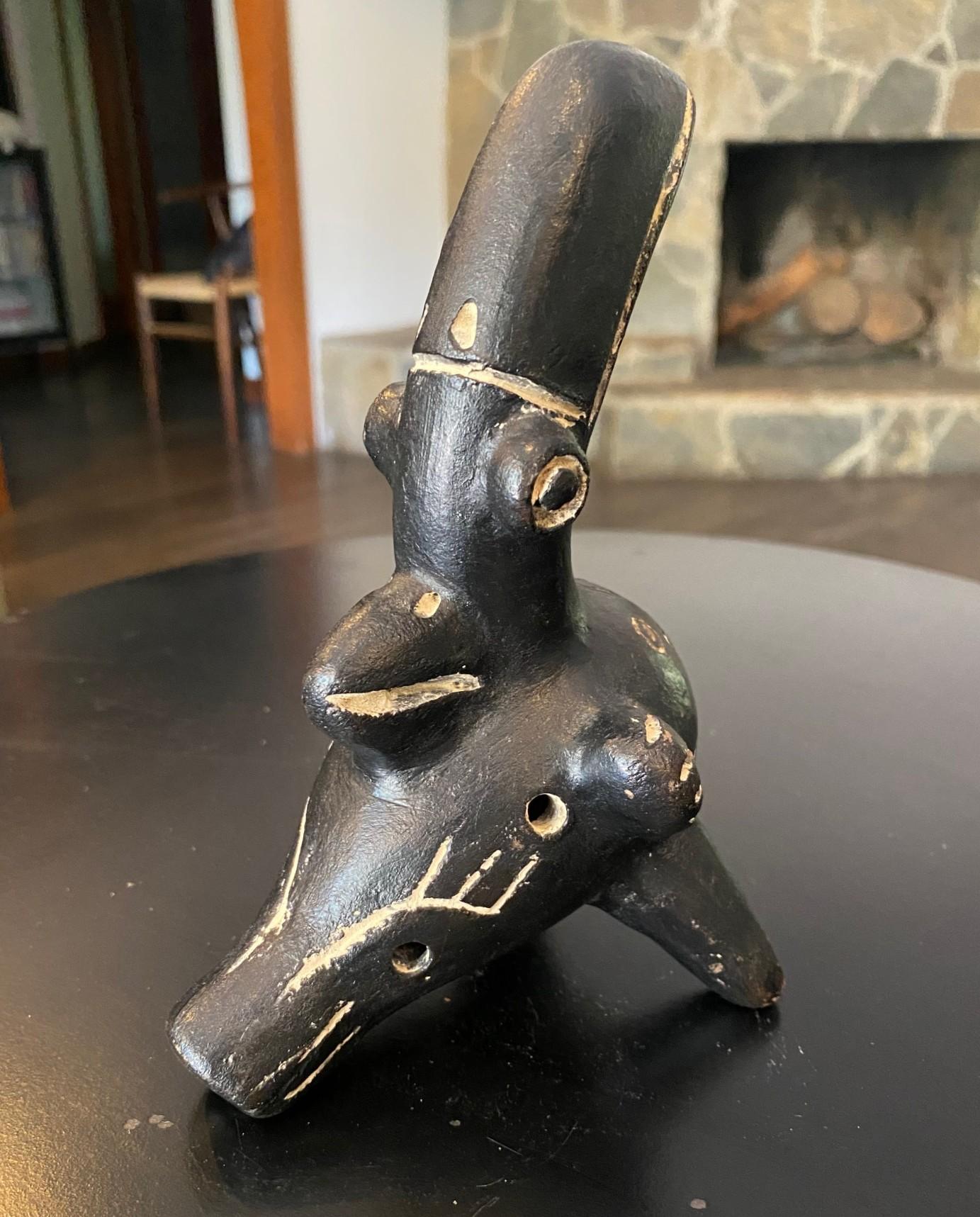 Primitive Antique South American Pre-Columbian Folk Art Ocarina Bird Sculpture For Sale 3