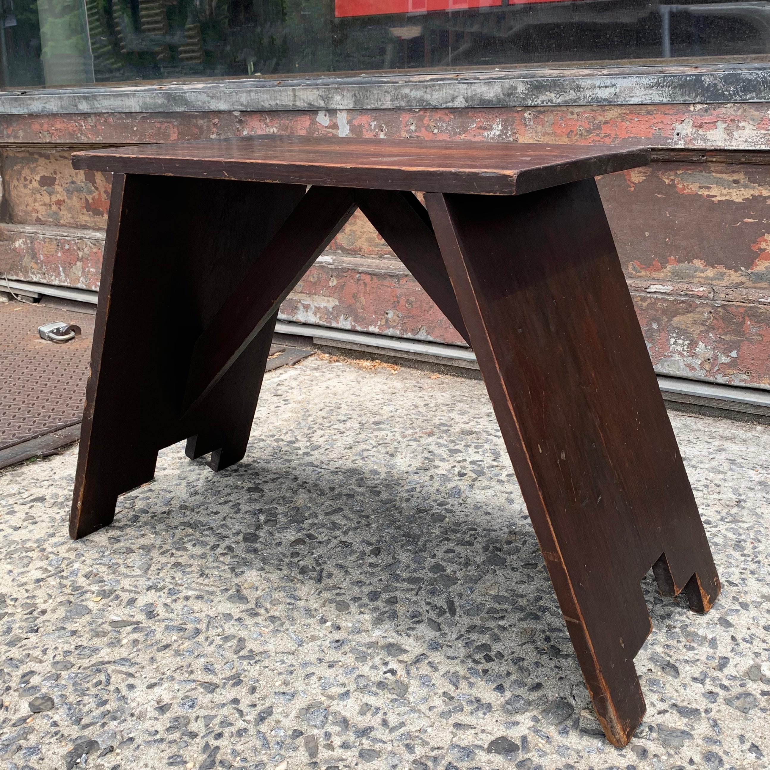 Primitive Art Deco Pine Bench In Good Condition In Brooklyn, NY