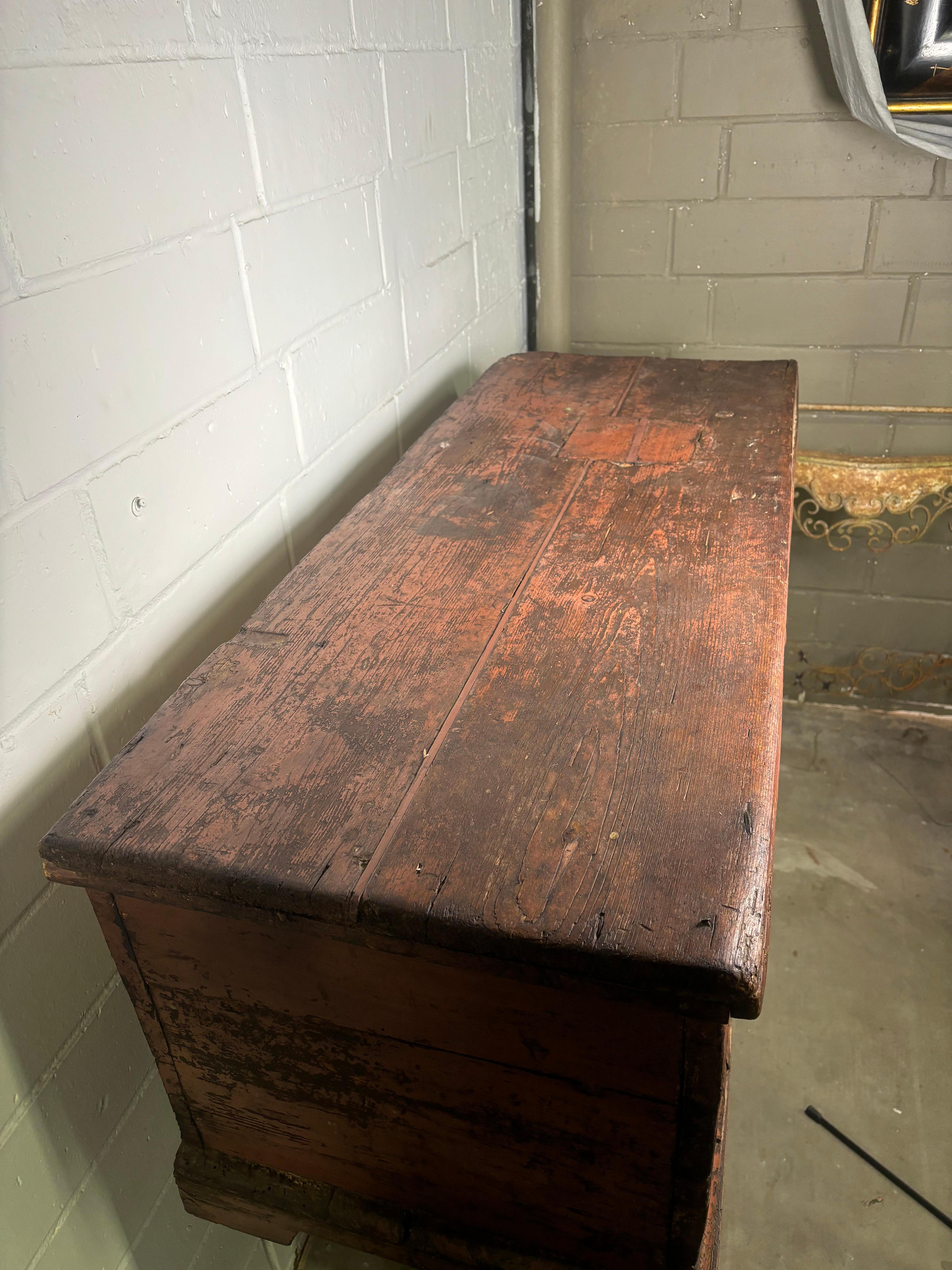 Rustic Blanket Chest In Fair Condition For Sale In Los Angeles, CA