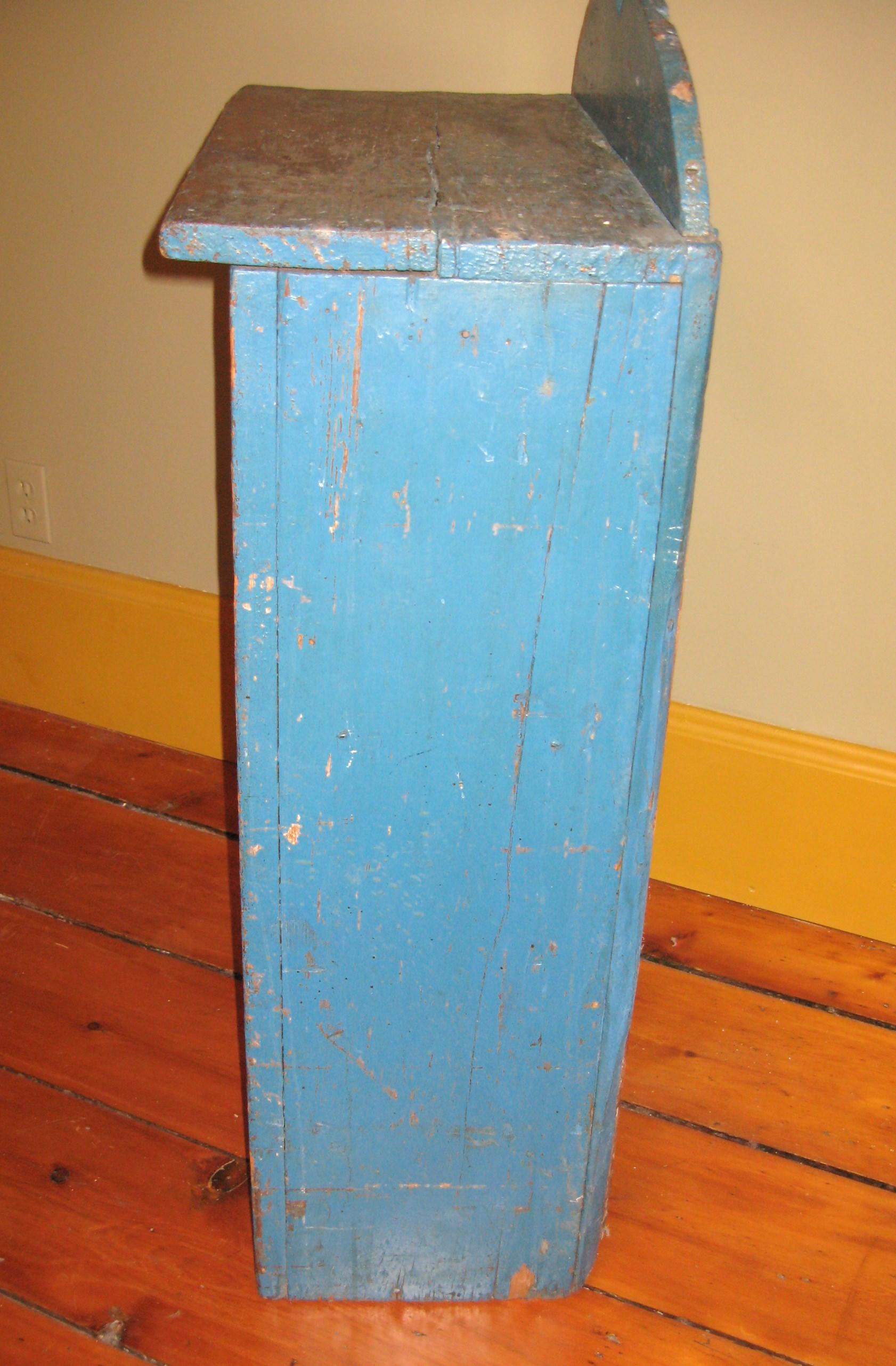 Primitive Blue 1 Door Cupboard Rustic Farm House Pine Cabinet In Good Condition For Sale In Wallkill, NY