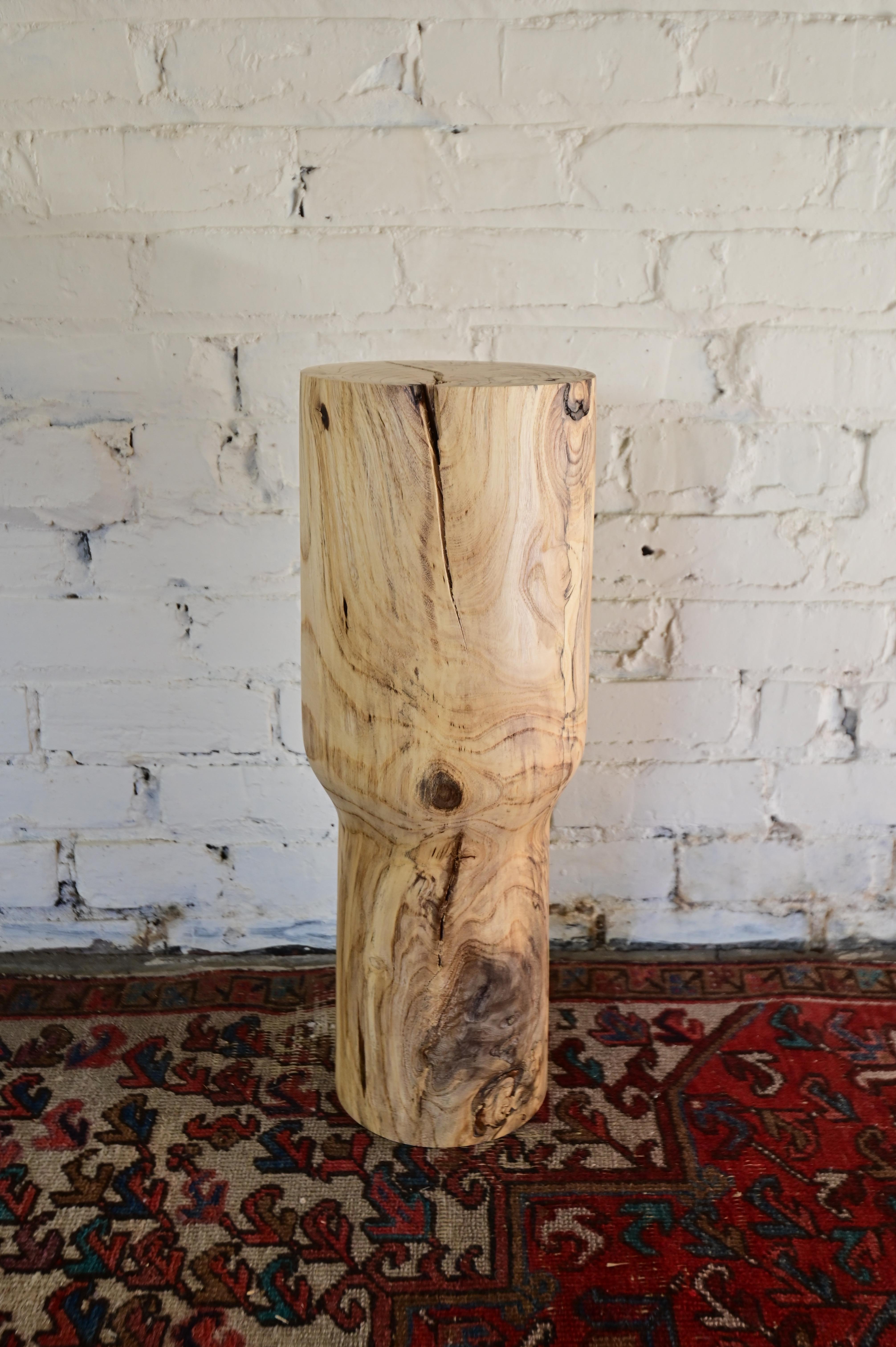 Primitive Carved Wooden End Table Pedestal In New Condition For Sale In Richmond, VA