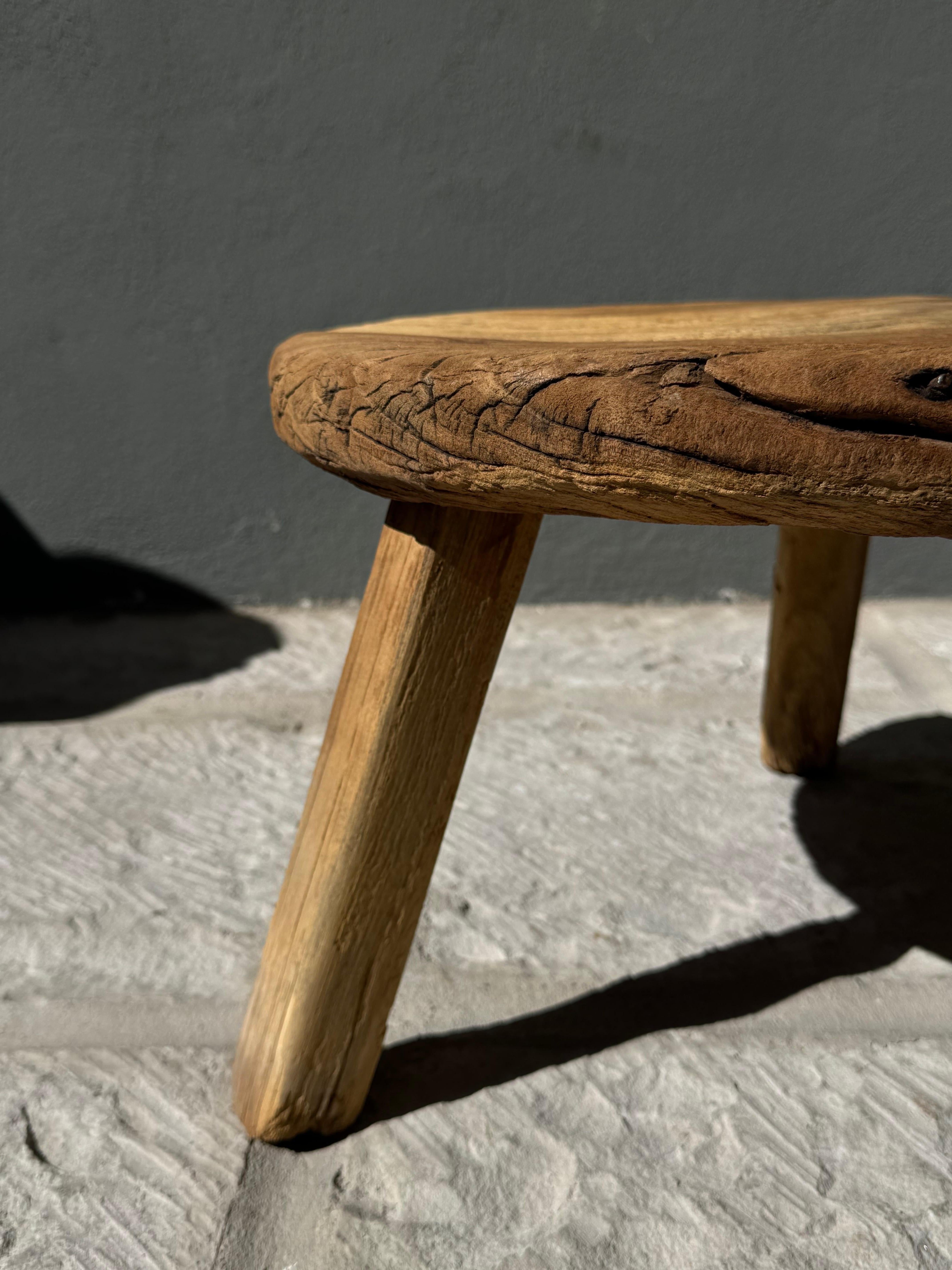 Late 20th Century Primitive Cedar Wood Roundtable From Central Yucatan, 1980´s For Sale
