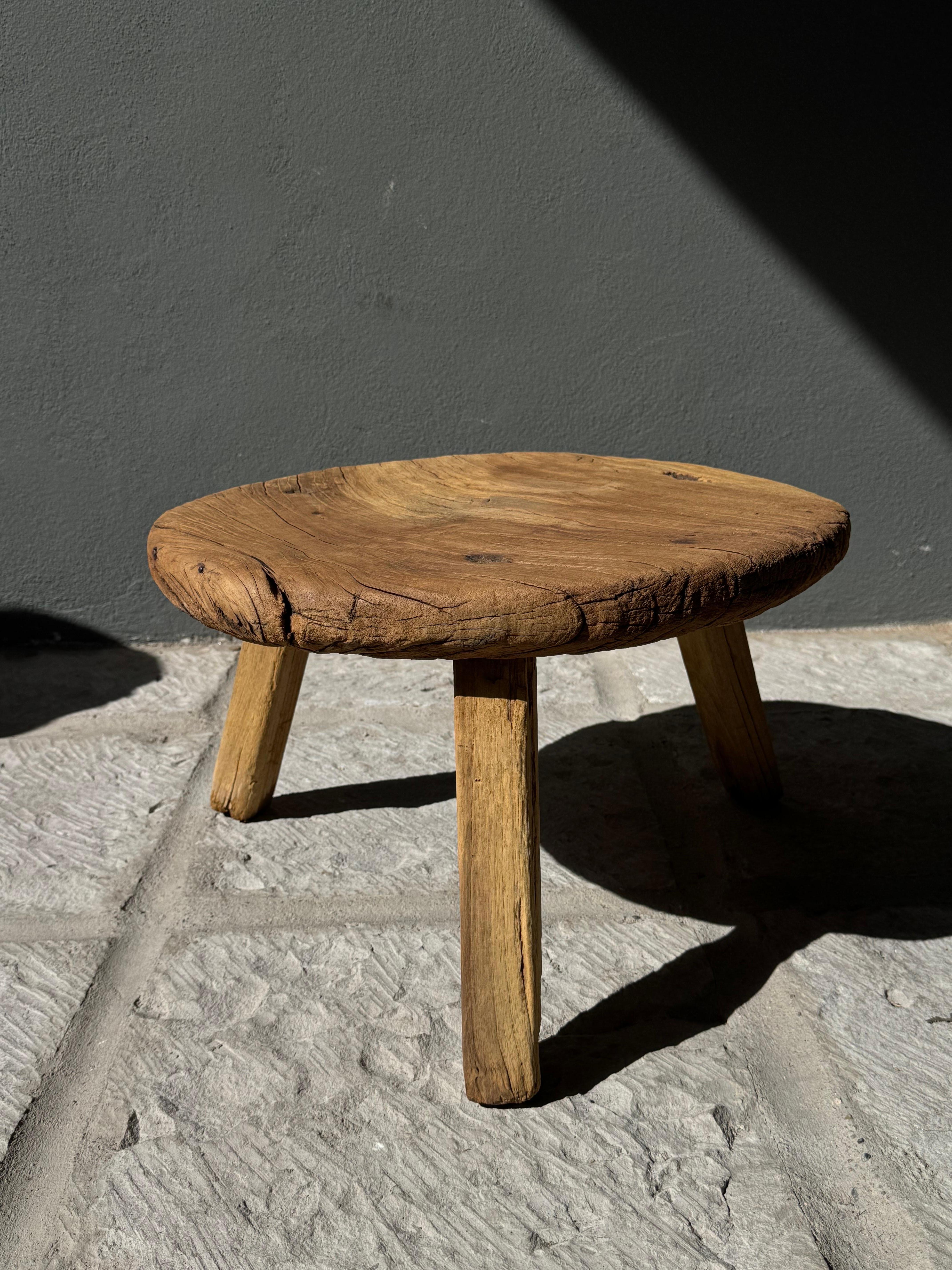 Primitive Cedar Wood Roundtable From Central Yucatan, 1980´s For Sale 1