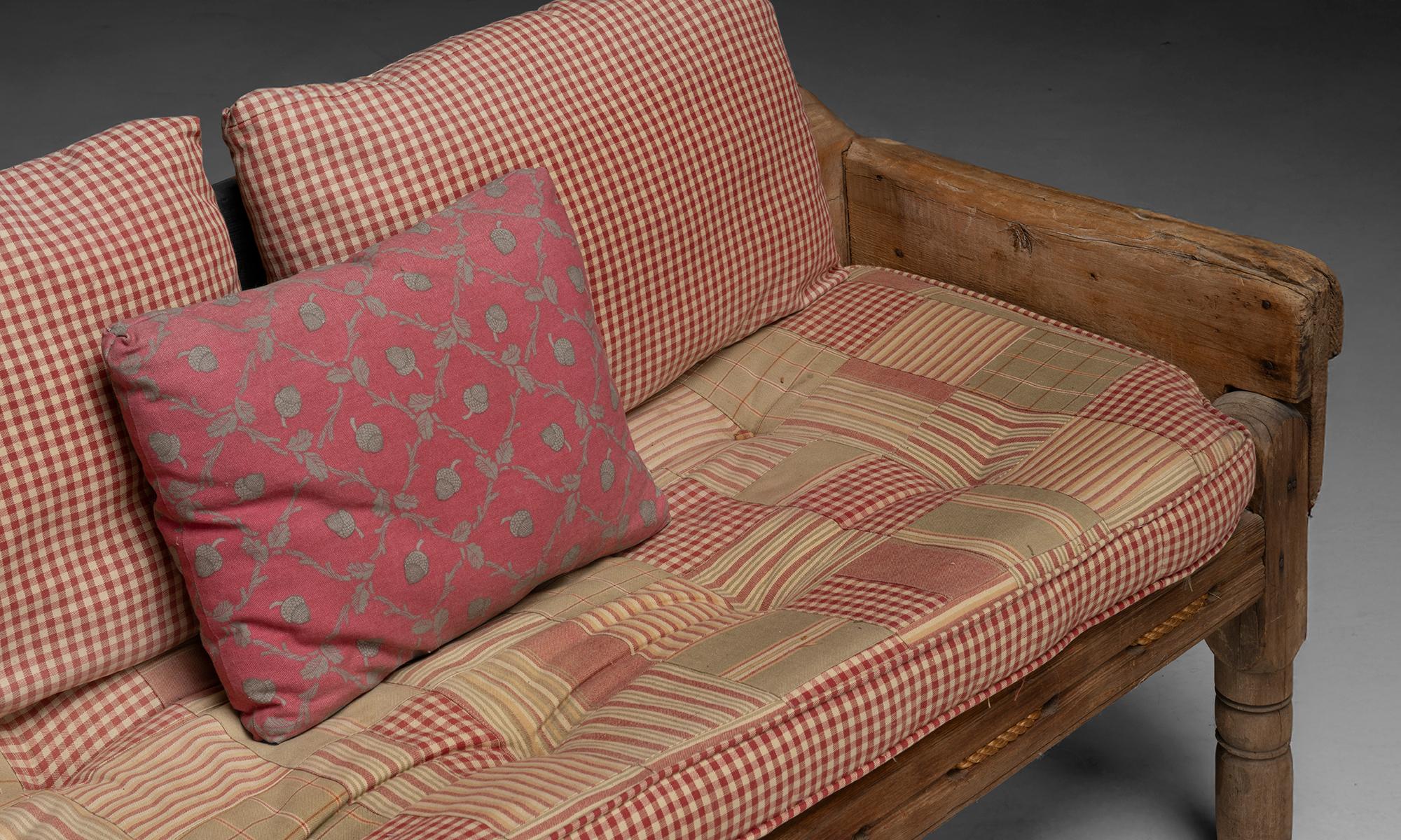 Primitive Country Settee, America 1850 Estadounidense en venta