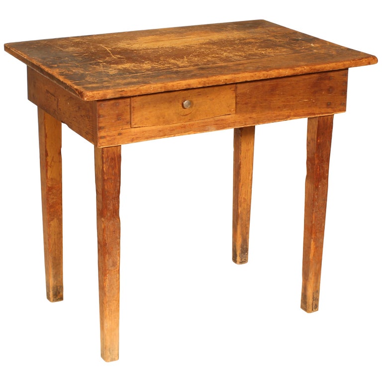 Primitive Country Style Wooden School Desk Table Im Angebot