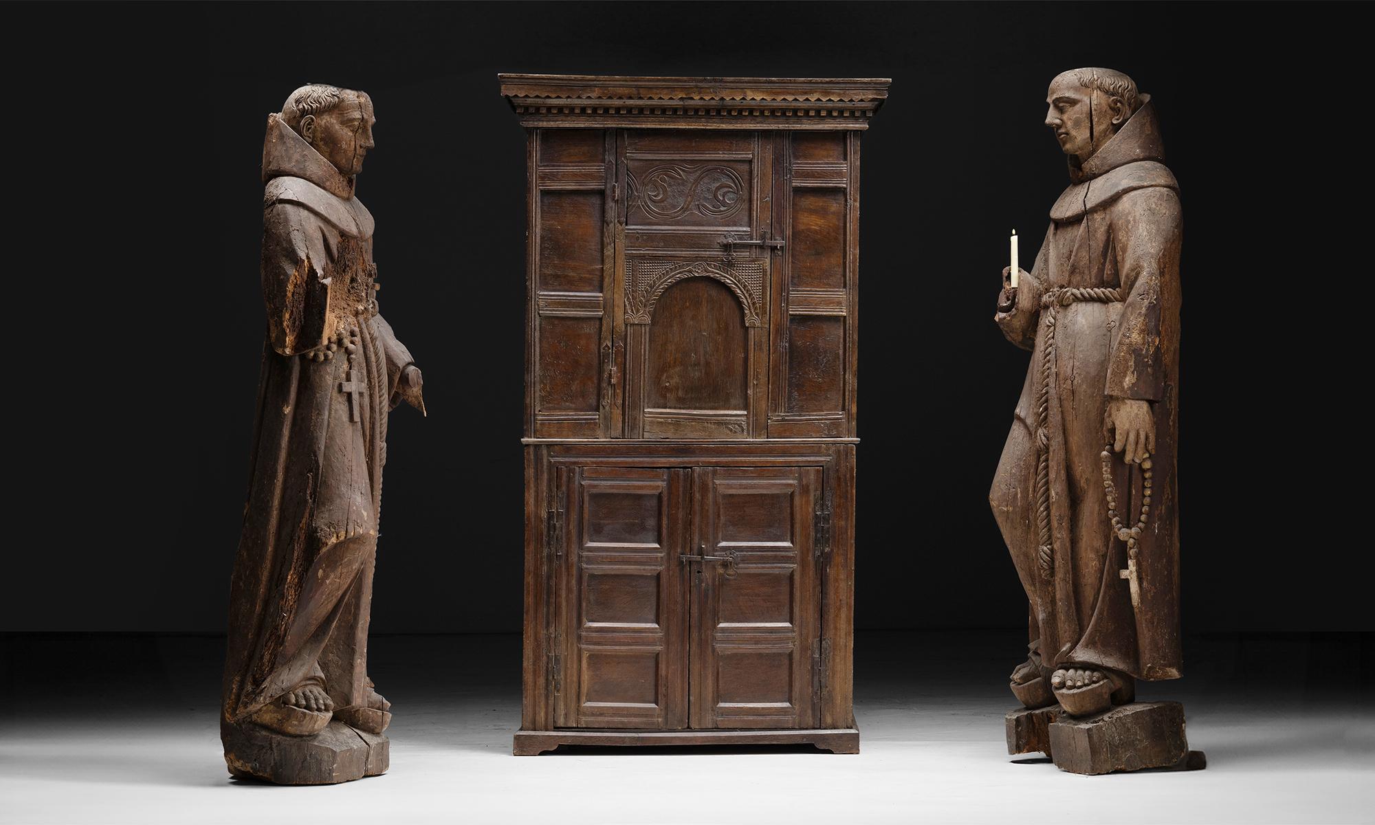XVIIIe siècle et antérieur Armoire primitive, Angleterre vers 1690