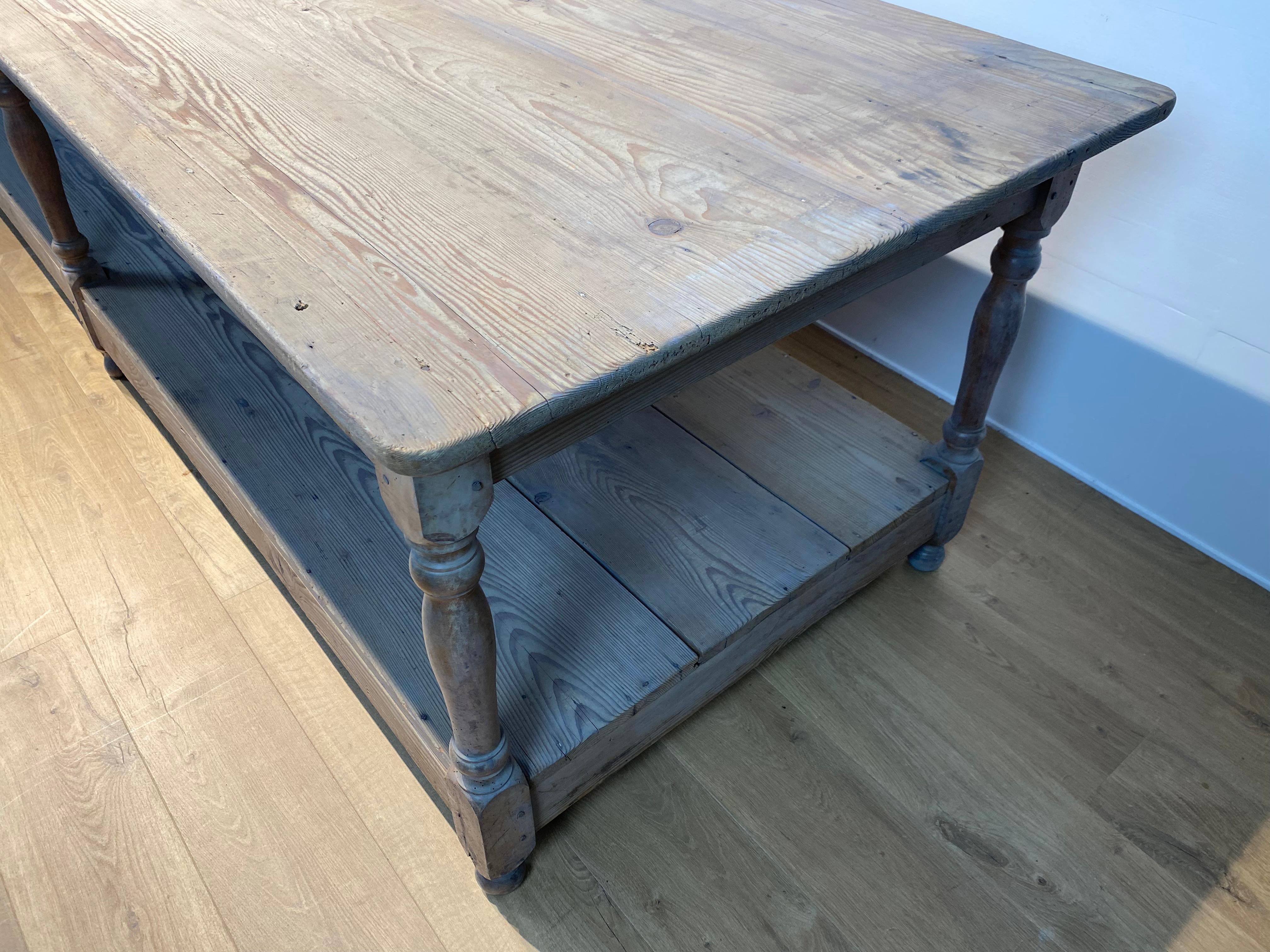 Early 20th Century Primitive Drapiers Table in bleached Pine For Sale
