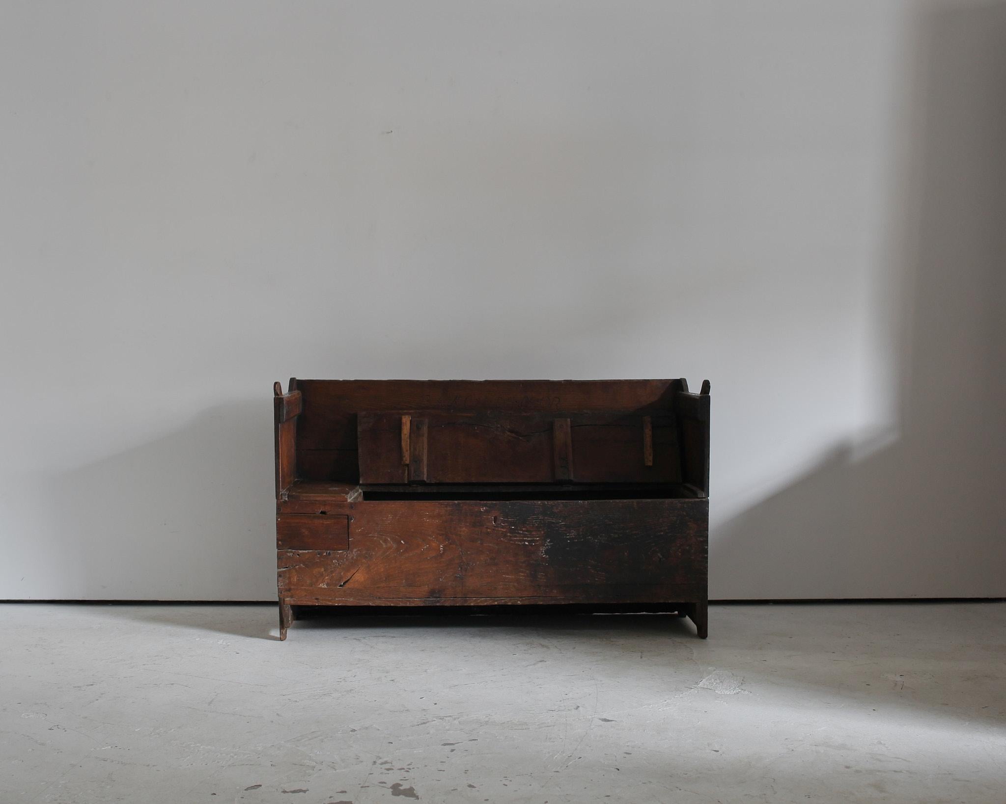 Primitive Early 19Th C. Catalan Bench  Wabi Sabi In Good Condition For Sale In London, GB