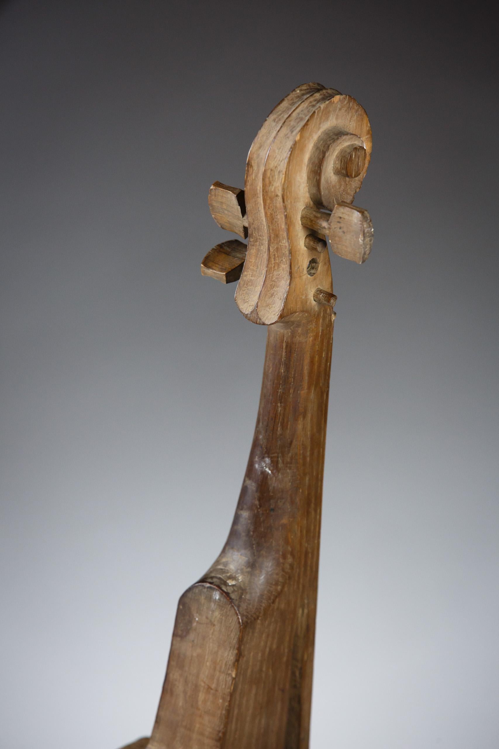 Primitive Early 20th Century Fiddle and Bow For Sale 2