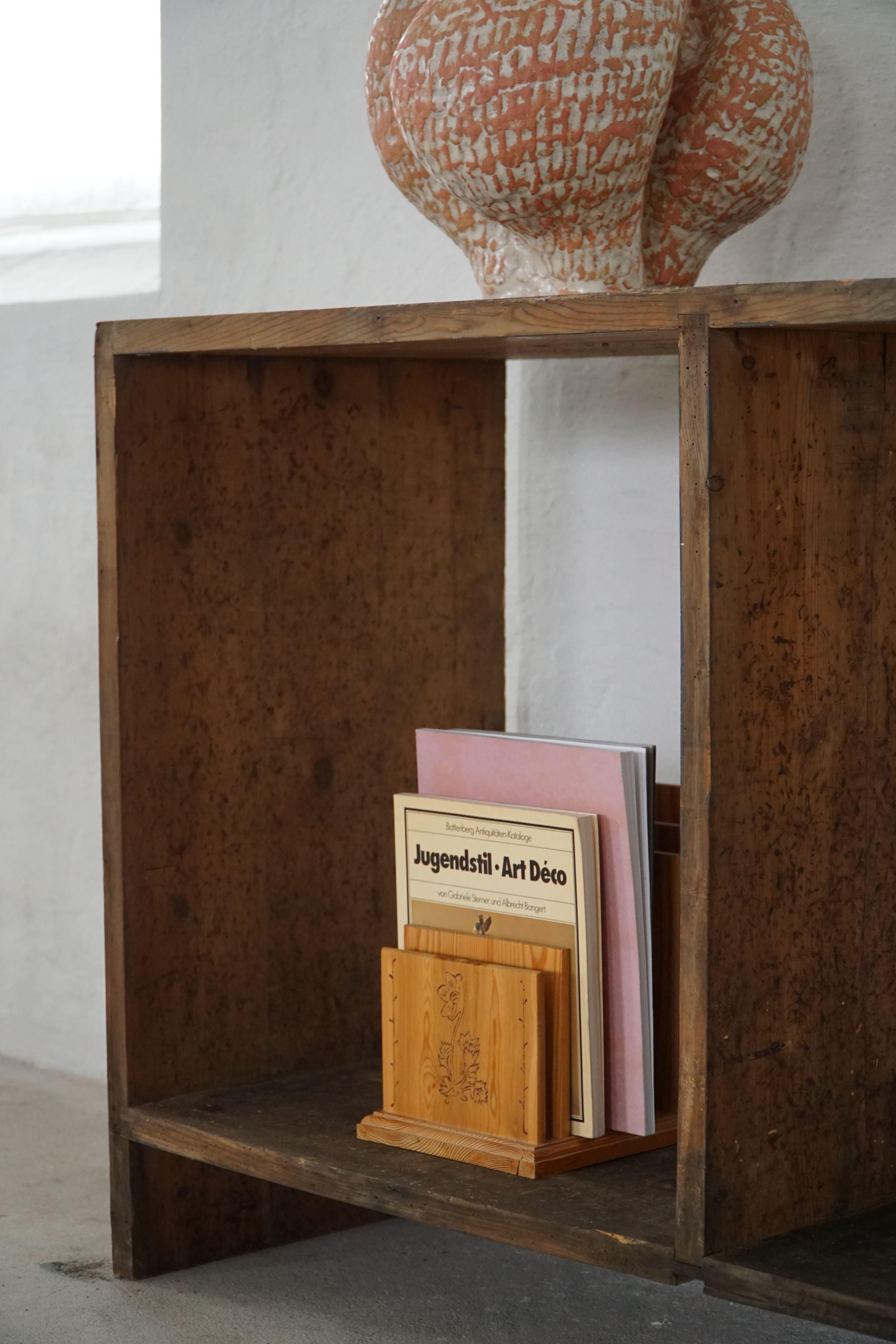 Primitive Early 20th Century French Shelf in Patinated Oak, Wabi Sabi, 1920s For Sale 1