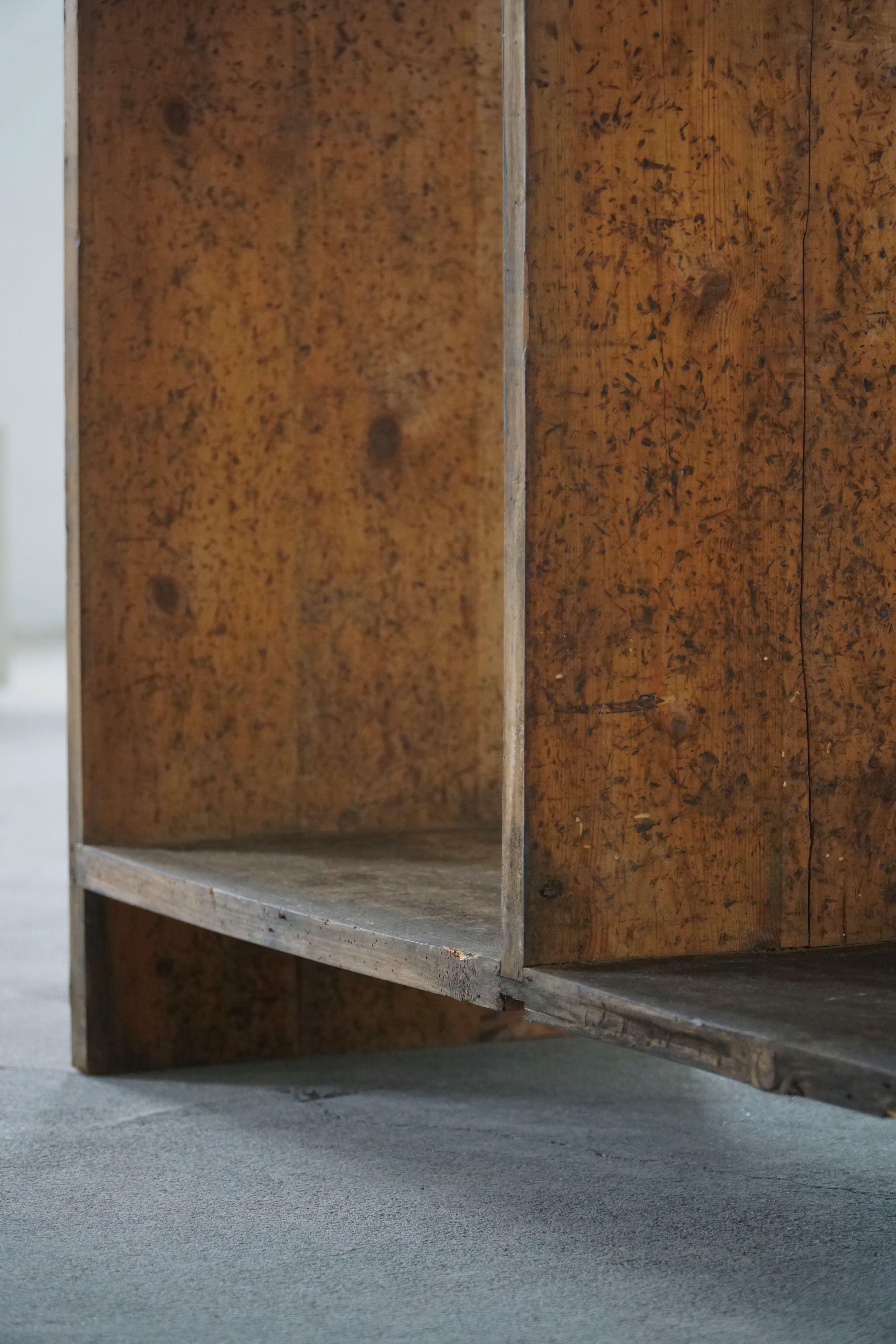 Primitive Early 20th Century French Shelf in Patinated Oak, Wabi Sabi, 1920s For Sale 3
