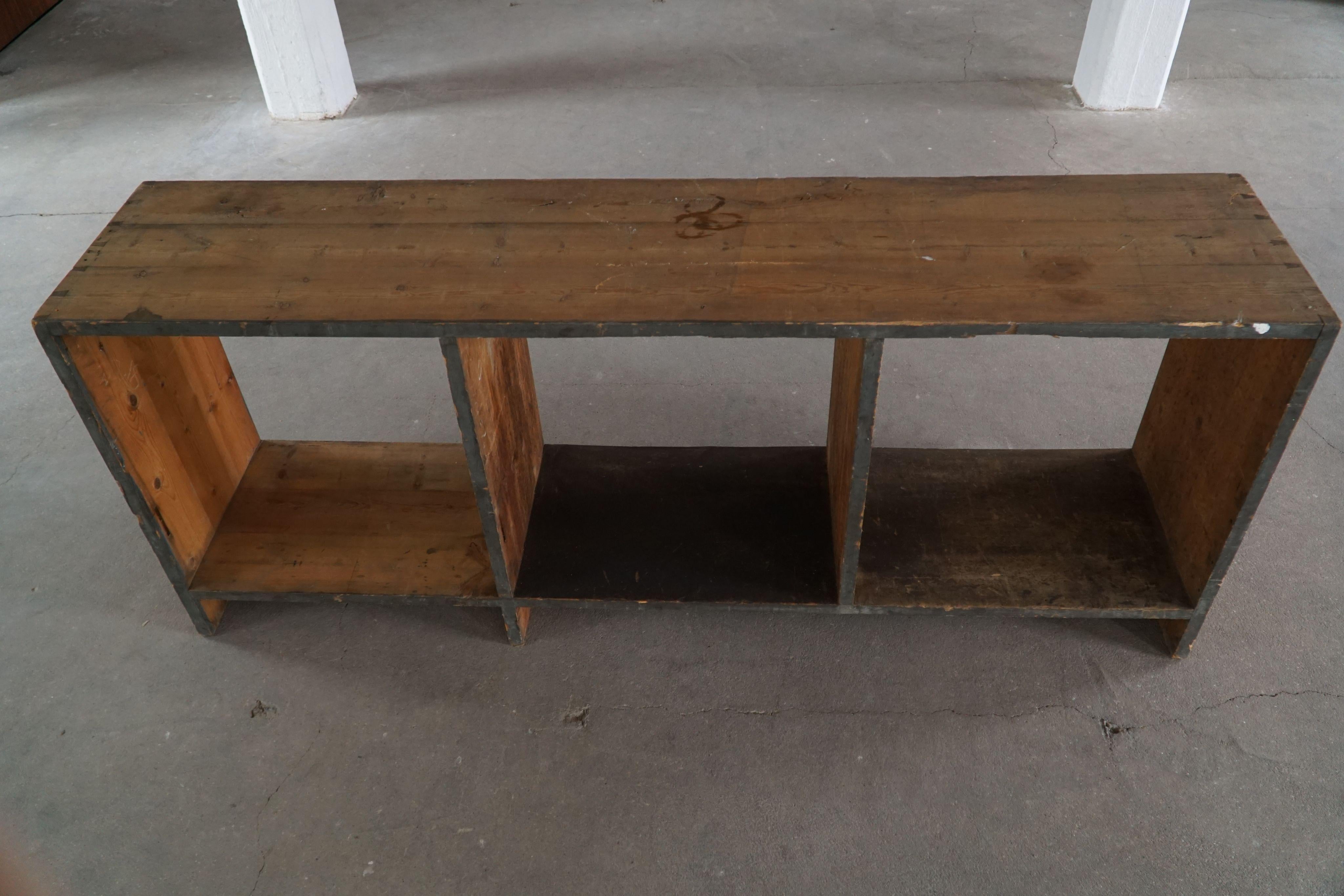 Primitive Early 20th Century French Shelf in Patinated Oak, Wabi Sabi, 1920s For Sale 5
